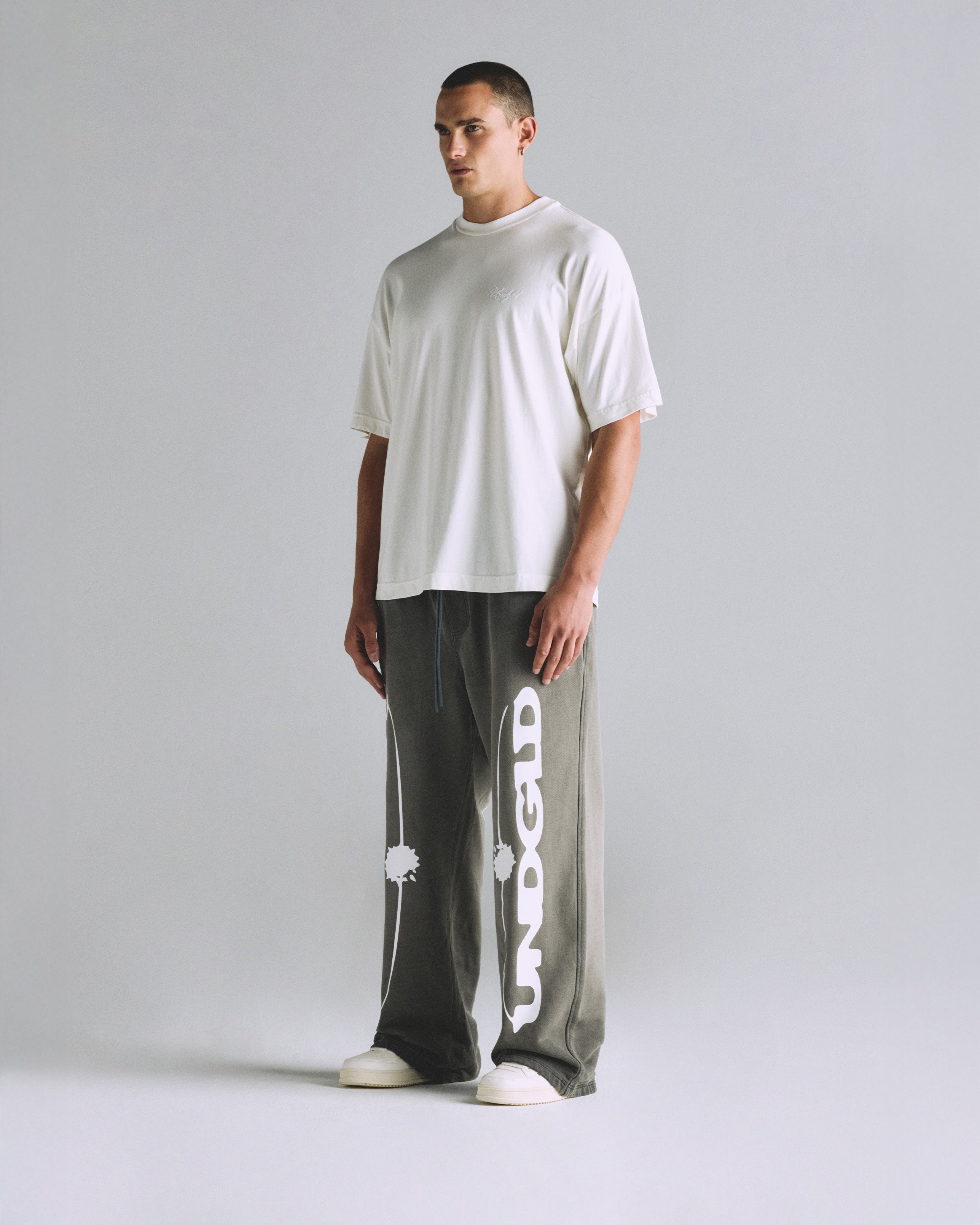BASICS PEACHED UNDGLD TSHIRT WHITE
