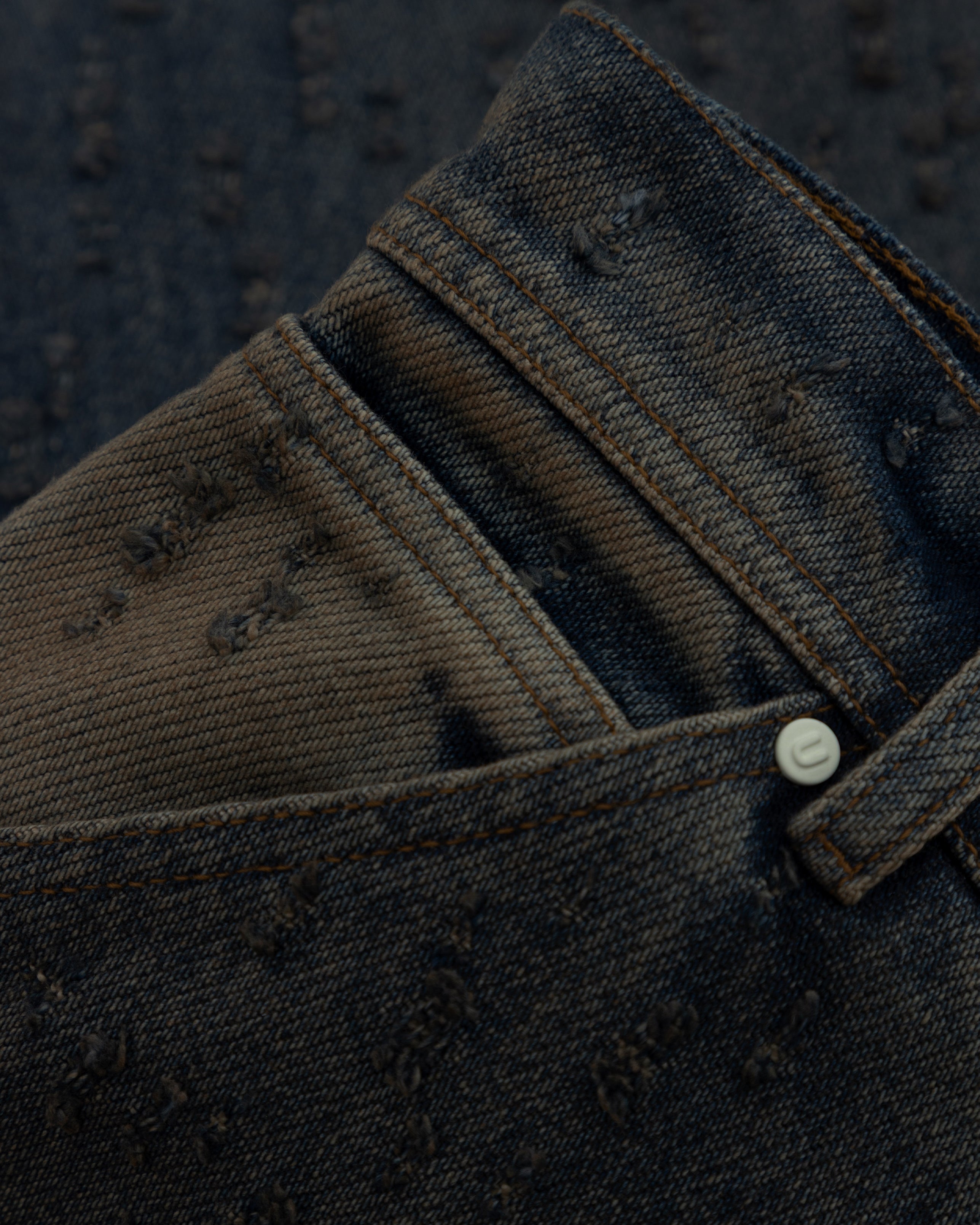 AGNUS DEI U RIPPED BARREL JEAN DIRTY BLUE