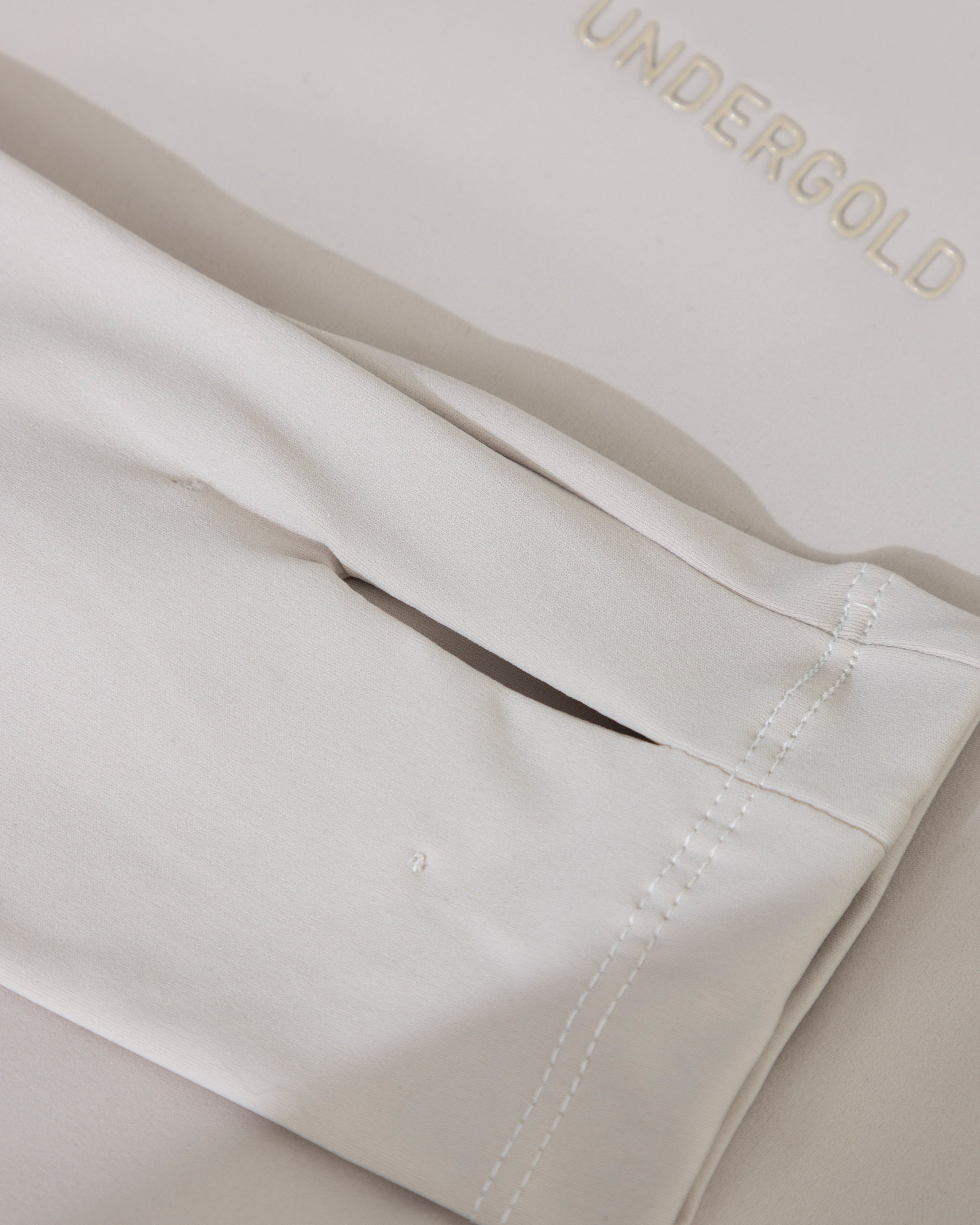BODY TURTLENECK BACKLESS CREAM