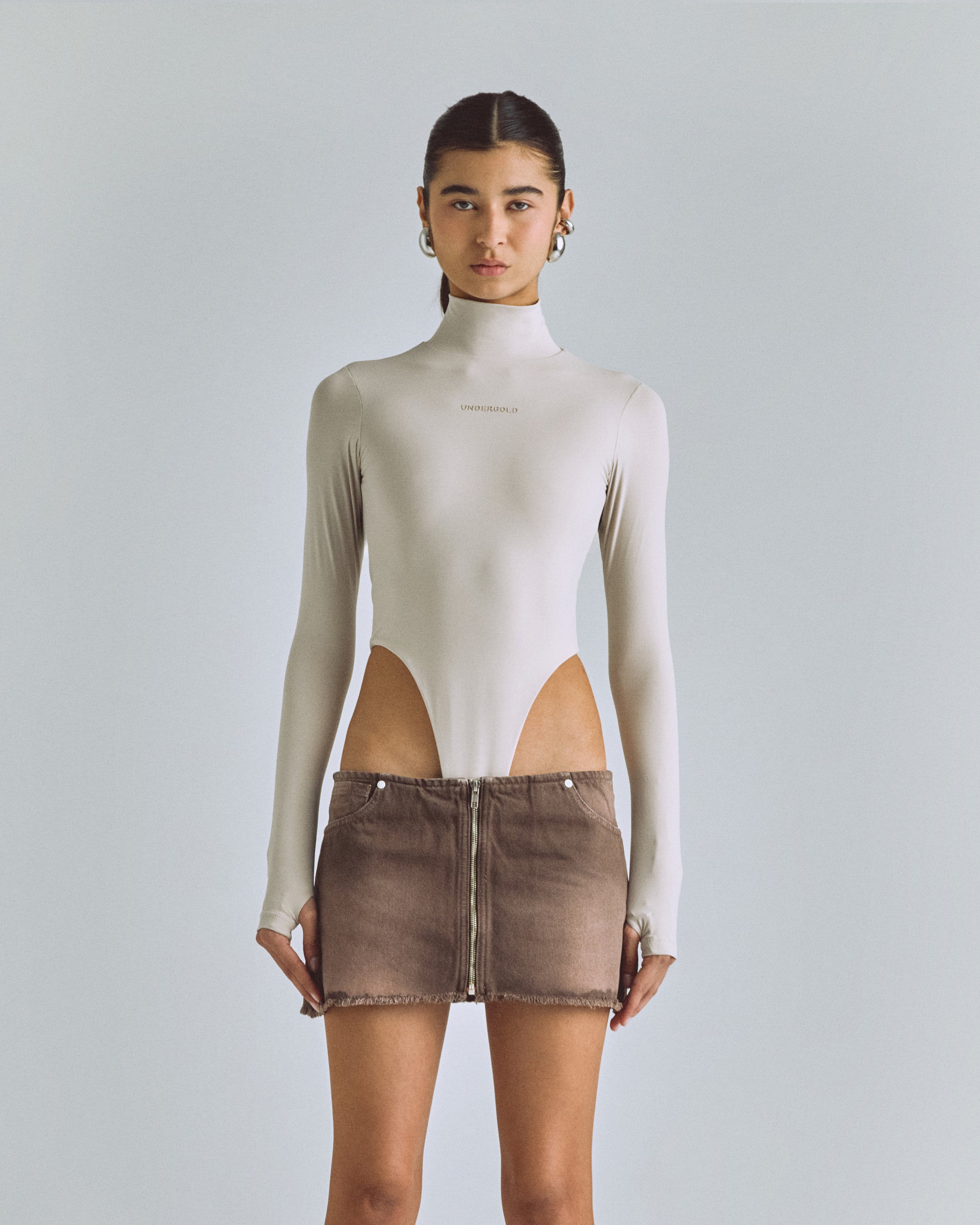 BODY TURTLENECK BACKLESS CREAM