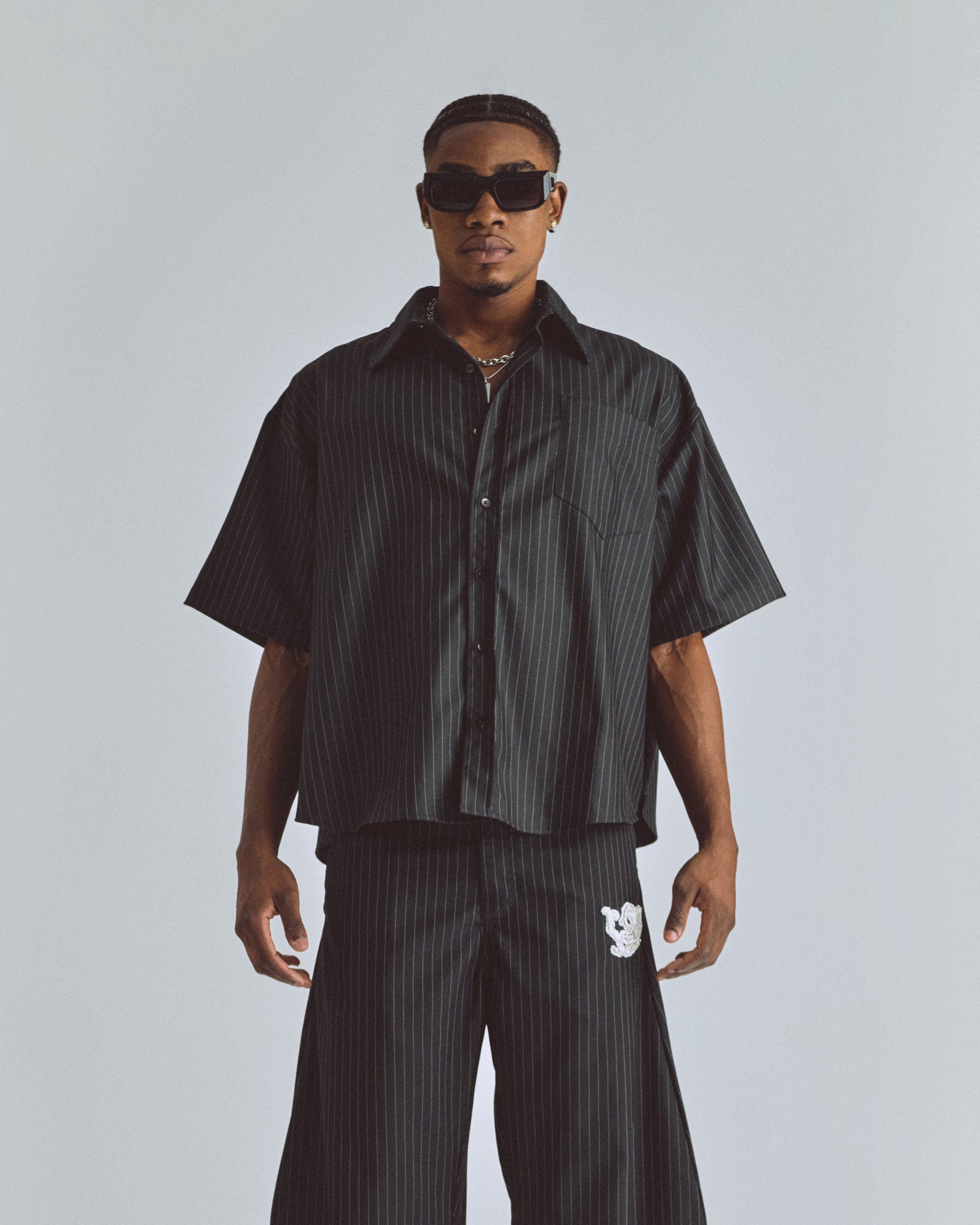 THE PATH MONOGRAM BOXY FIT SHIRT BLACK / CHALK LINE