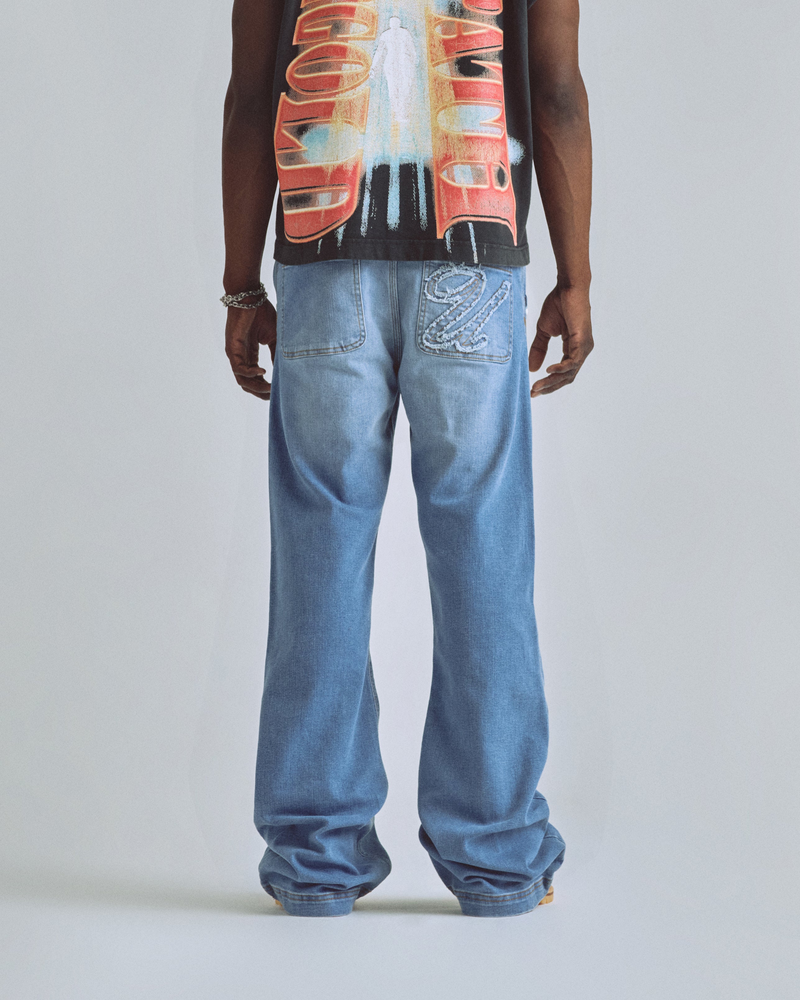 THE PATH BEAUTY FLARE JEAN BLUE