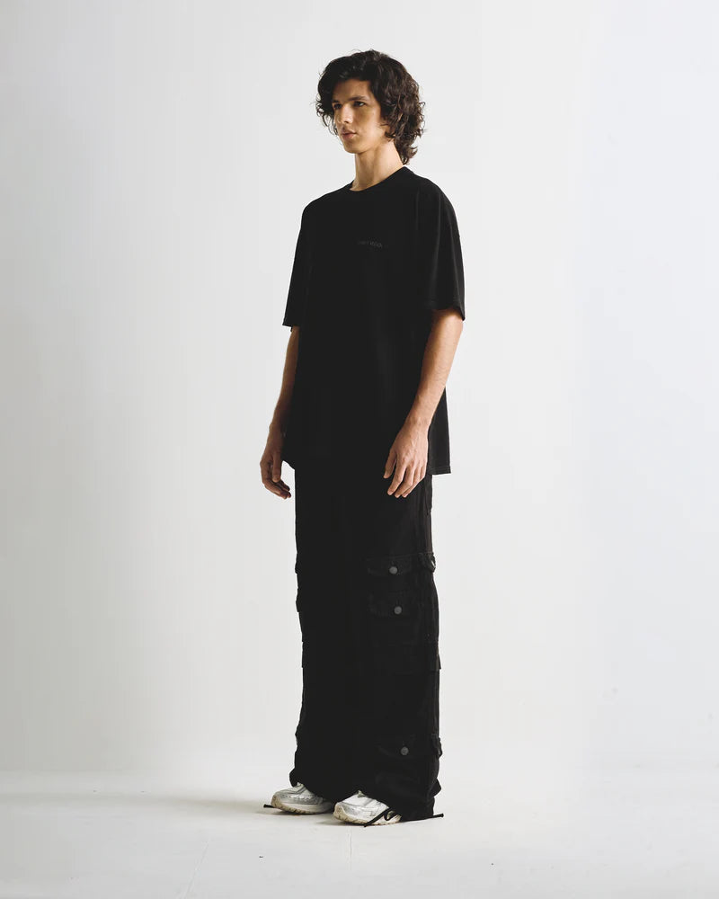 LINE LOGO TSHIRT BLACK