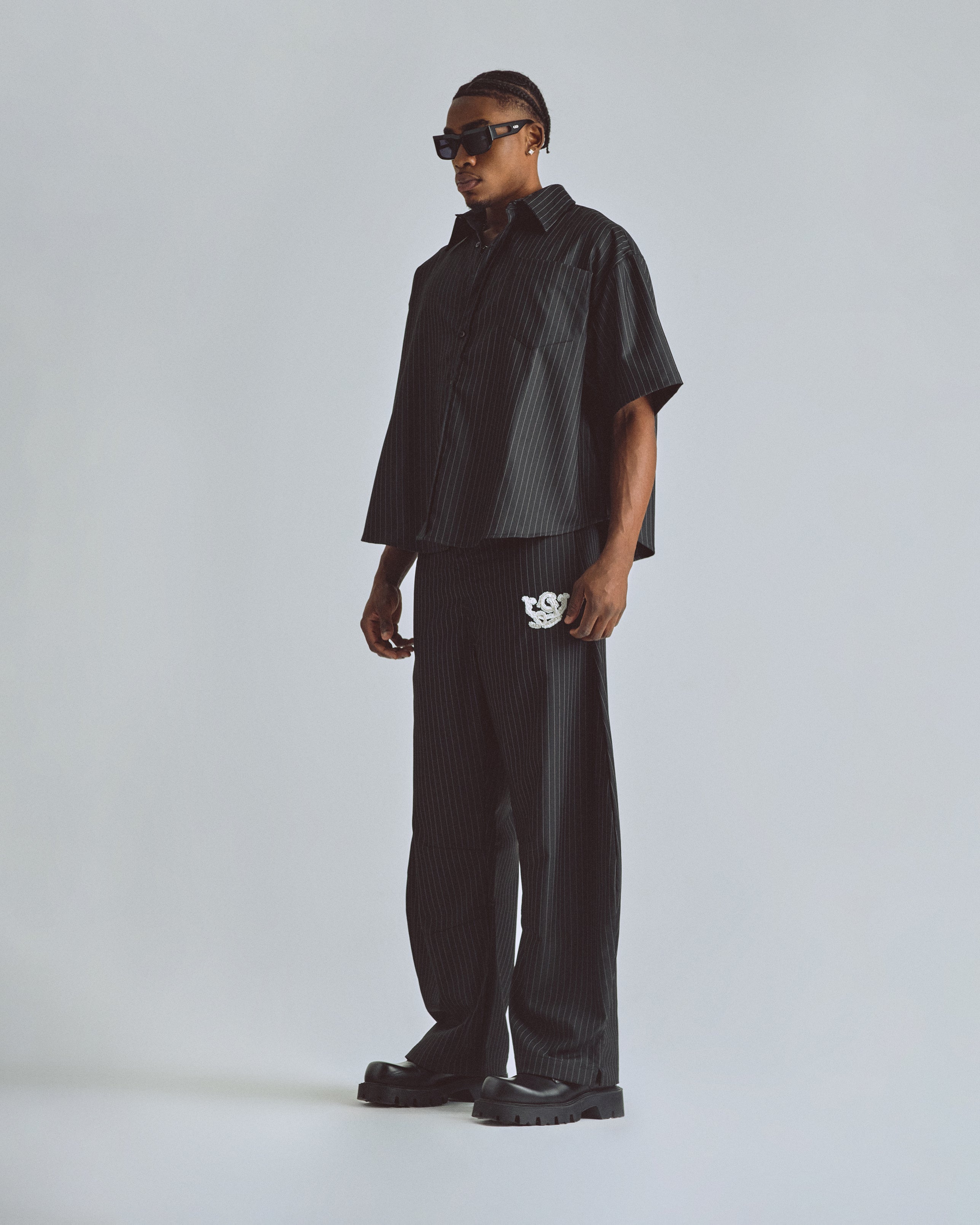 THE PATH MONOGRAM BOXY FIT SHIRT BLACK / CHALK LINE