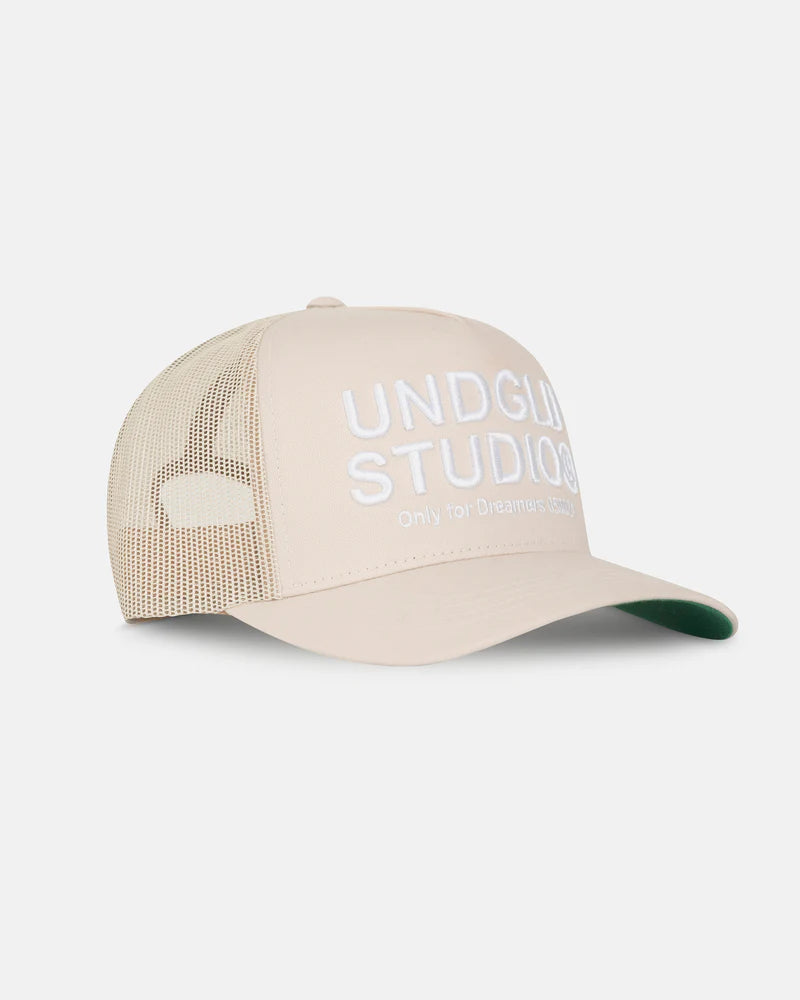 BASICS UNDGLD STUDIO TRUCKER CAP BONE