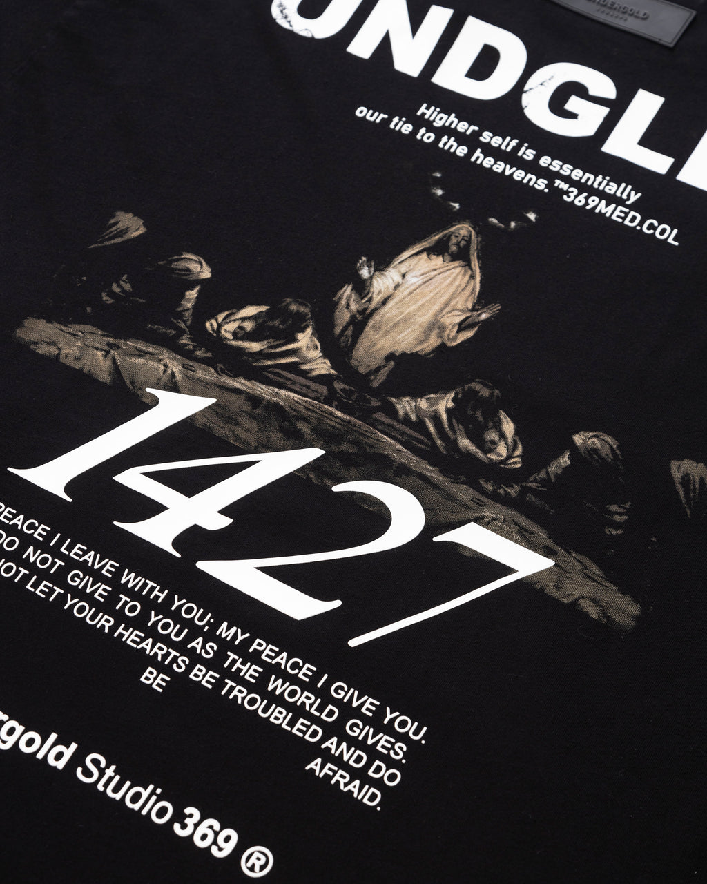 GRATIA PLENA APPEARANCE TSHIRT BLACK