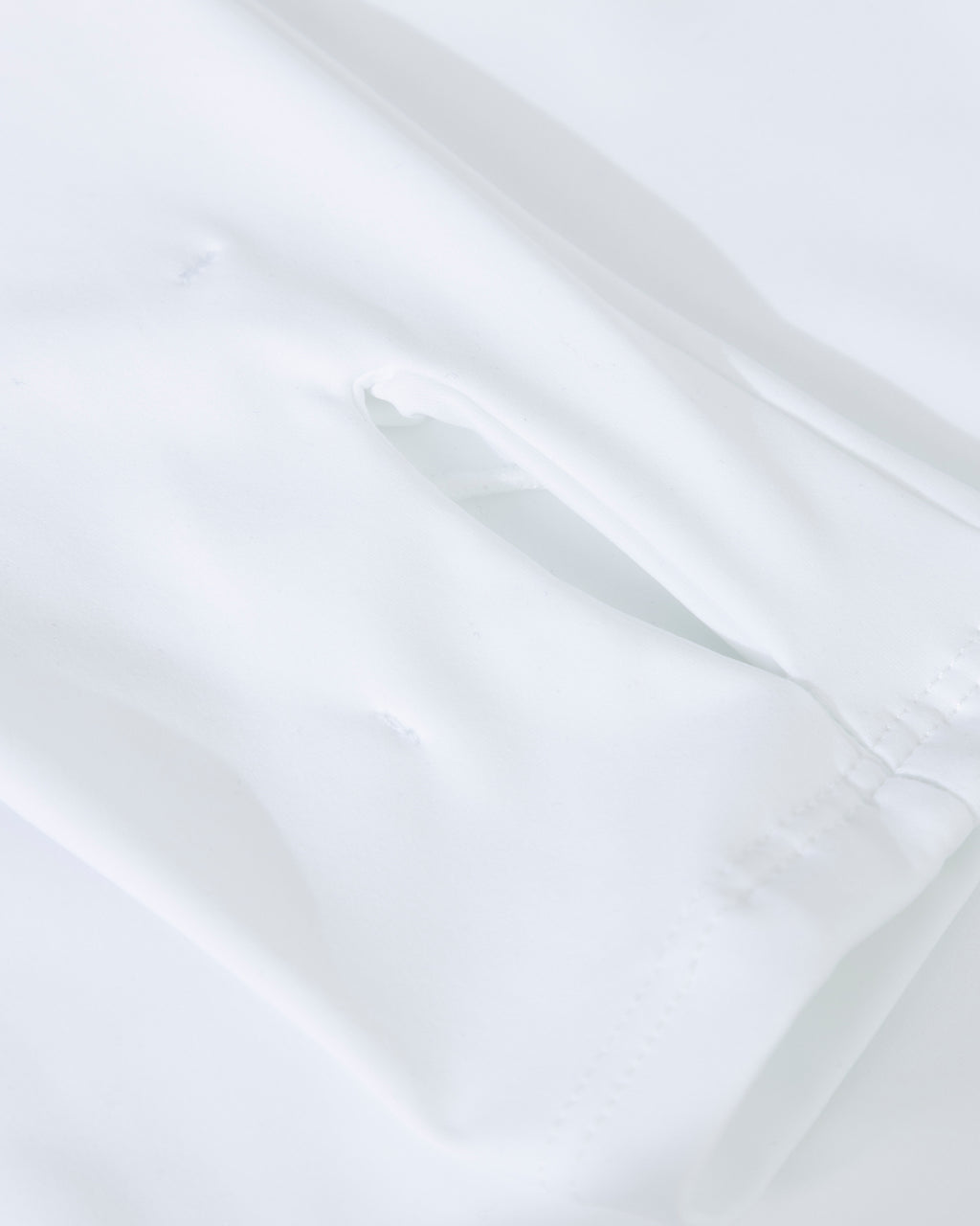BASICS TURTLENECK BACKLESS BODY WHITE