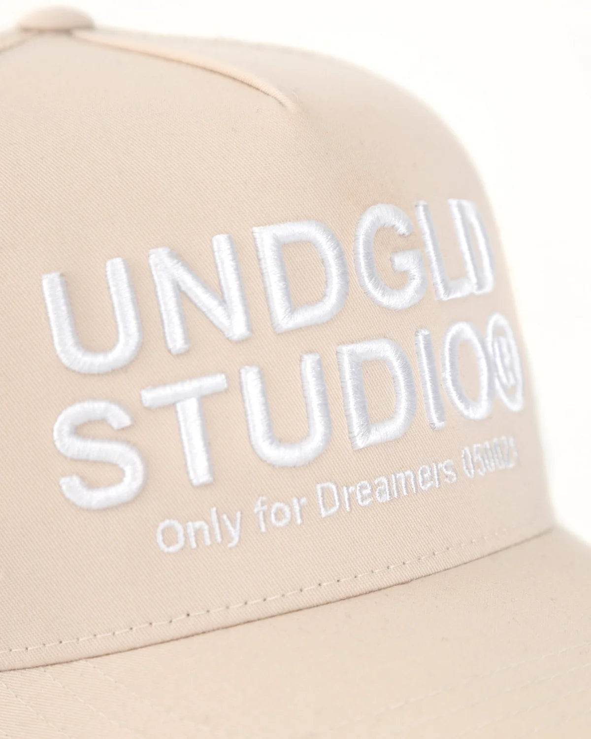 BASICS UNDGLD STUDIO TRUCKER CAP BONE