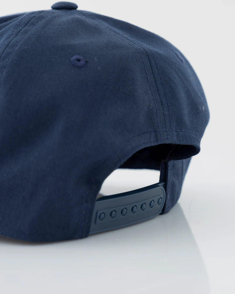 LINE U HIGH CROWN CAP NAVY BLUE