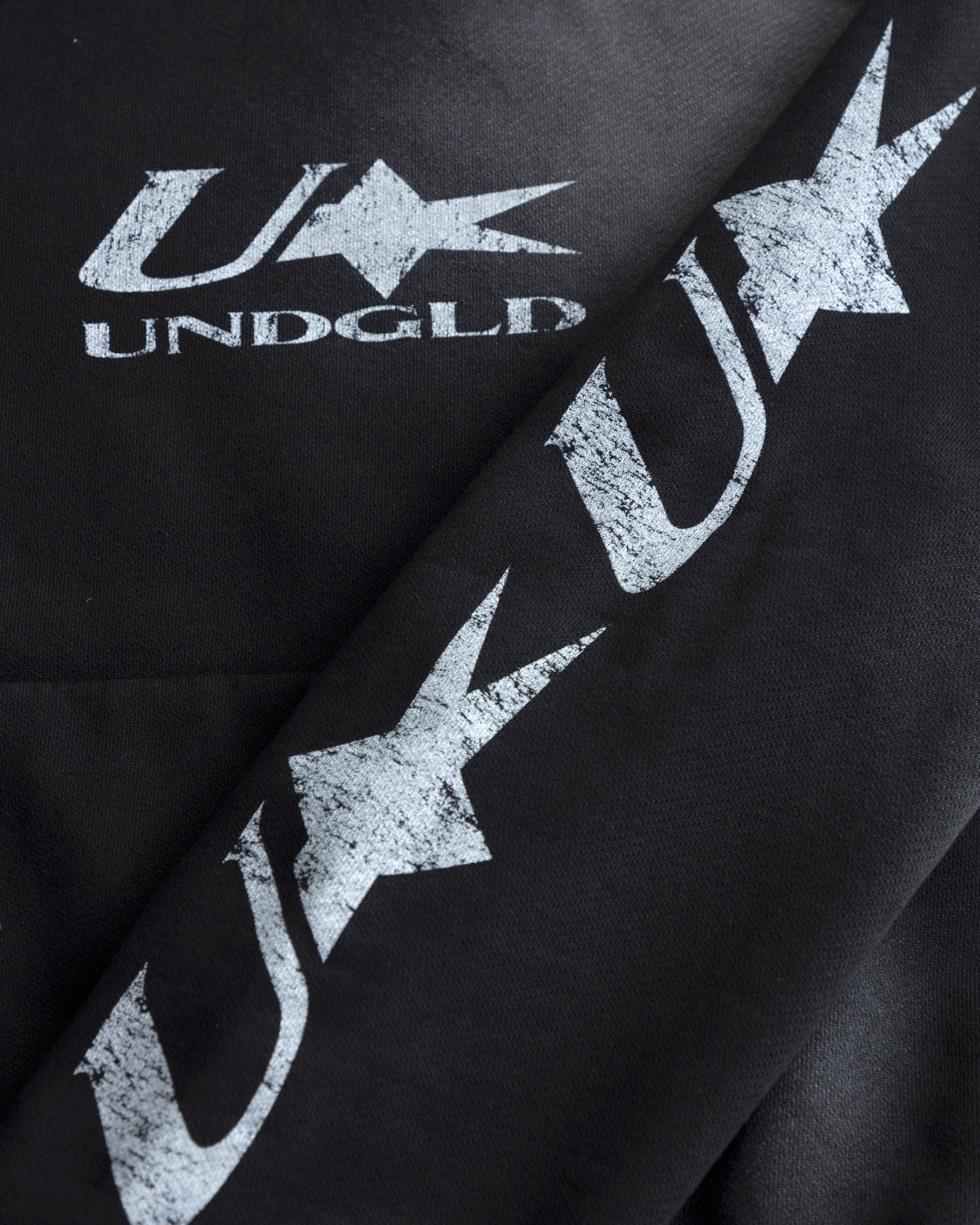 AGNUS DEI U STAR BOXY FIT HOODIE SMOKEY BLACK