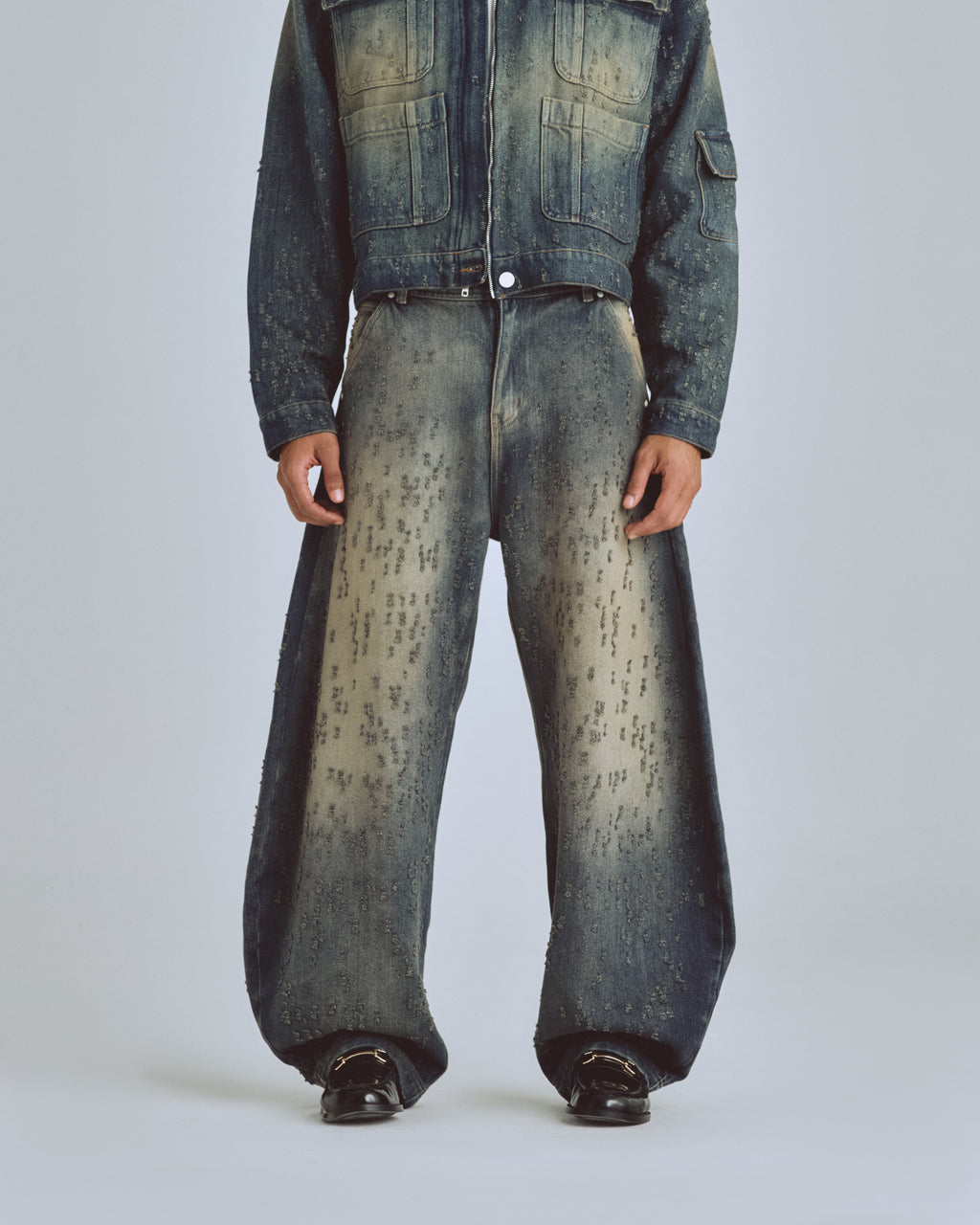 AGNUS DEI U RIPPED BARREL JEAN DIRTY BLUE