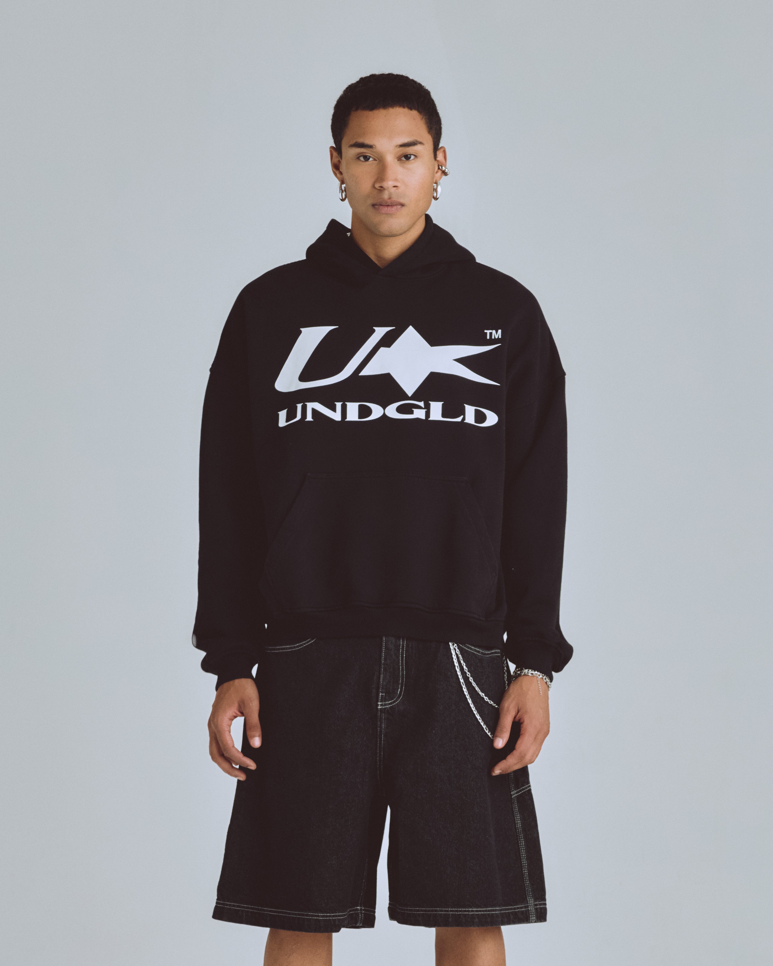 AGNUS DEI U STAR HOODIE BLACK