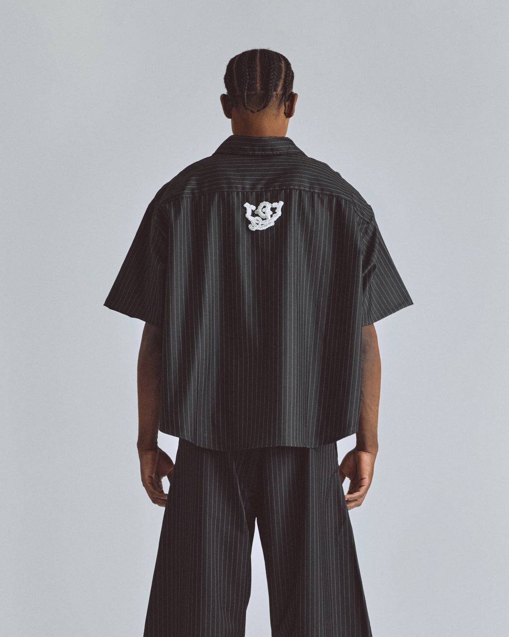 THE PATH MONOGRAM BOXY FIT SHIRT BLACK / CHALK LINE