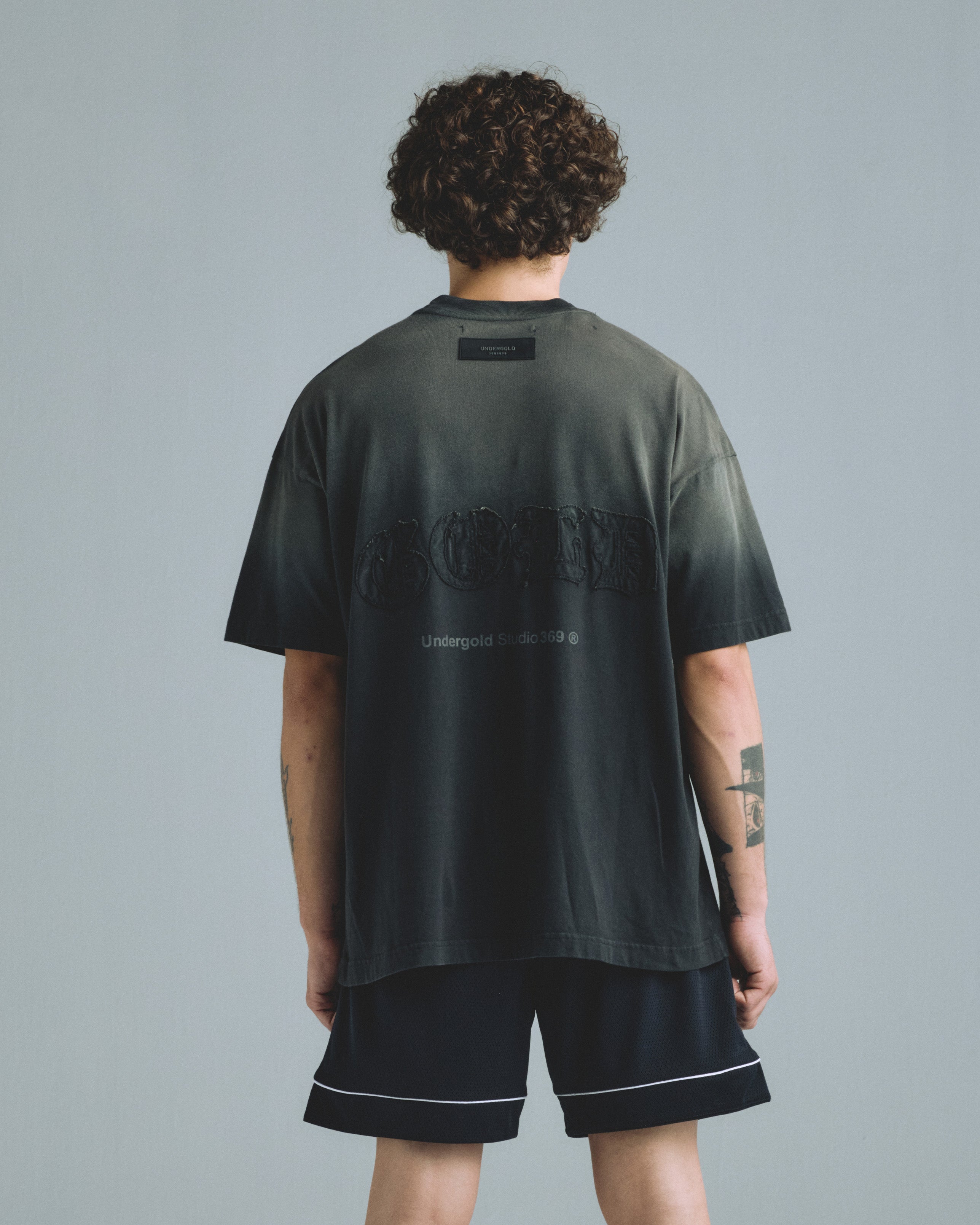 UNDERGOLD GRATIA PLENA GOLD TSHIRT FADED BLACK