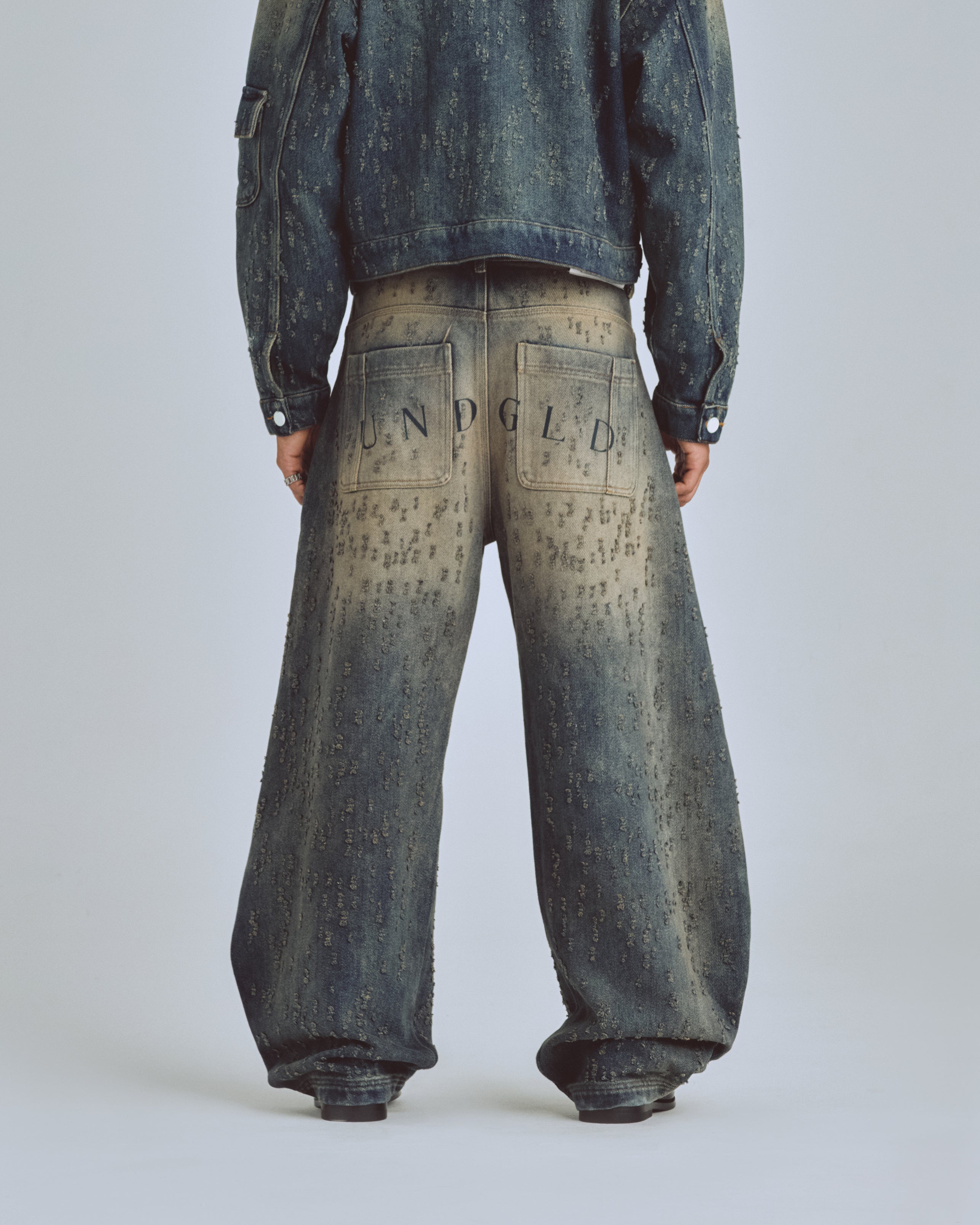 AGNUS DEI U RIPPED BARREL JEAN DIRTY BLUE