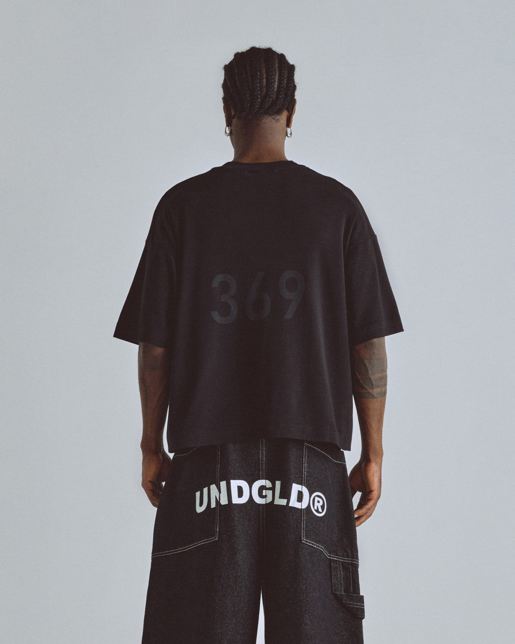 ETERNAL TUNNEL BOXY FIT TSHIRT BLACK