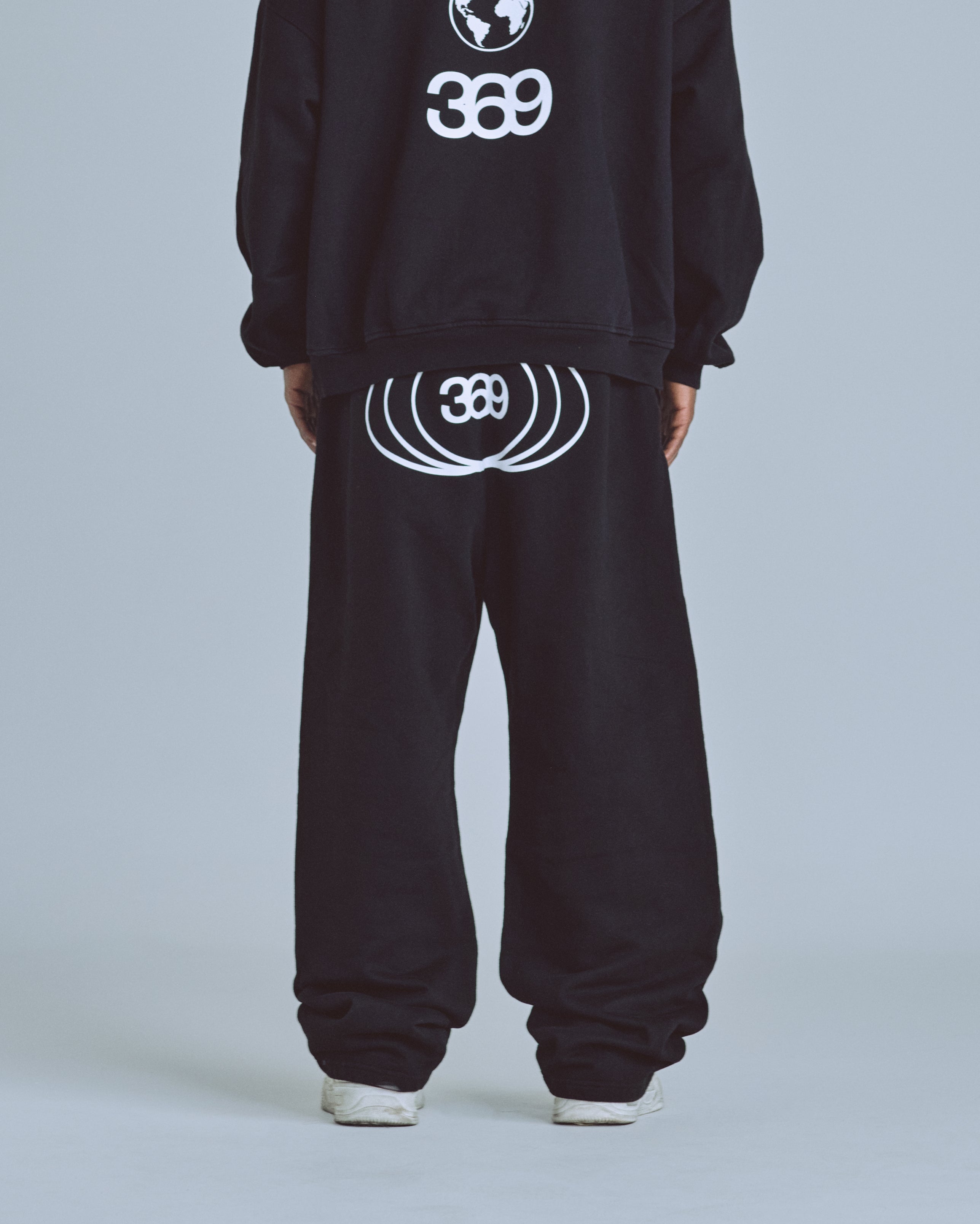 UNDERGOLD GOLDEN HERITAGE BASIC STRAIGHT PANTS – BLACK