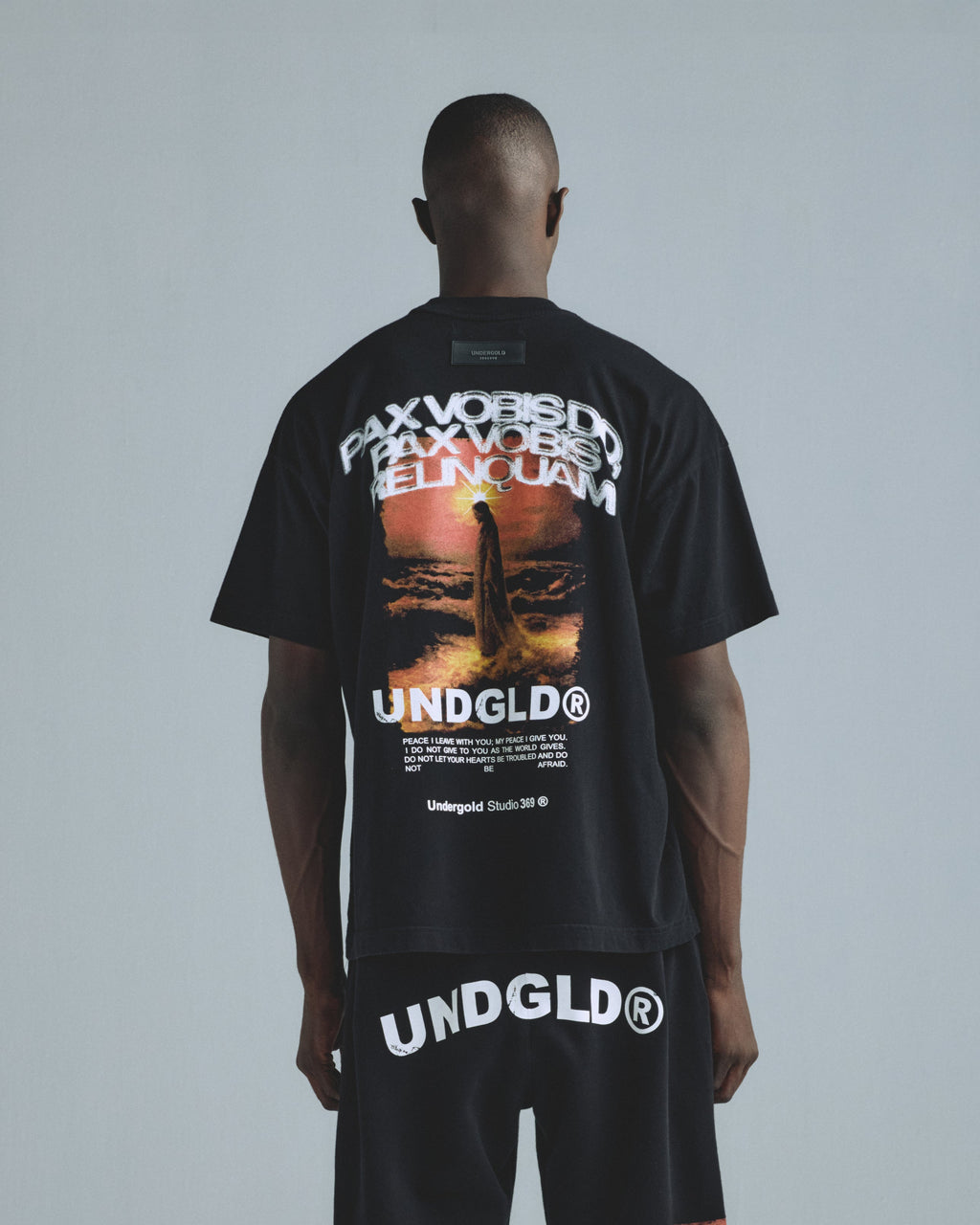 UNDEROGLD GRATIA PLENA PAX TSHIRT BLACK