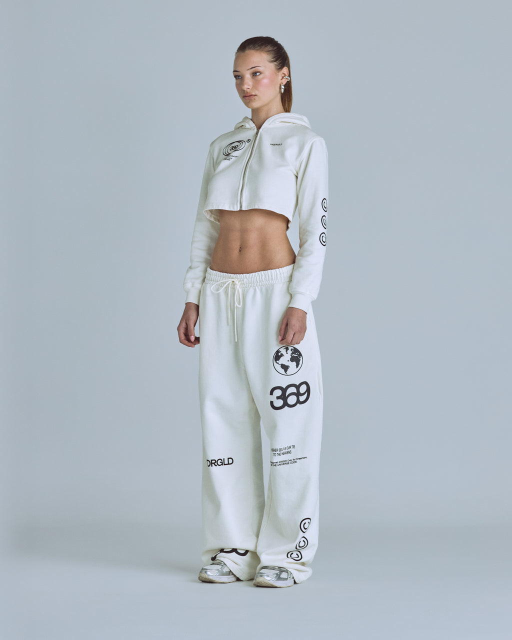 UNDERGOLD GOLDEN HERITAGE SLIM FIT ZIP UP CROPPED HOODIE – WHITE