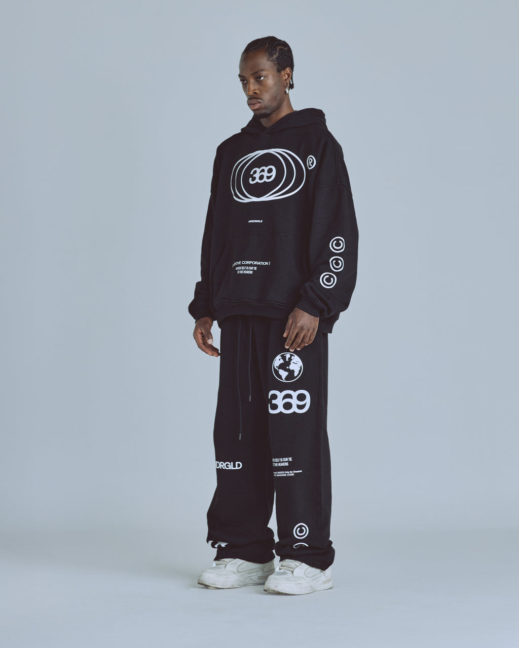 UNDERGOLD GOLDEN HERITAGE BASIC HOODIE – BLACK