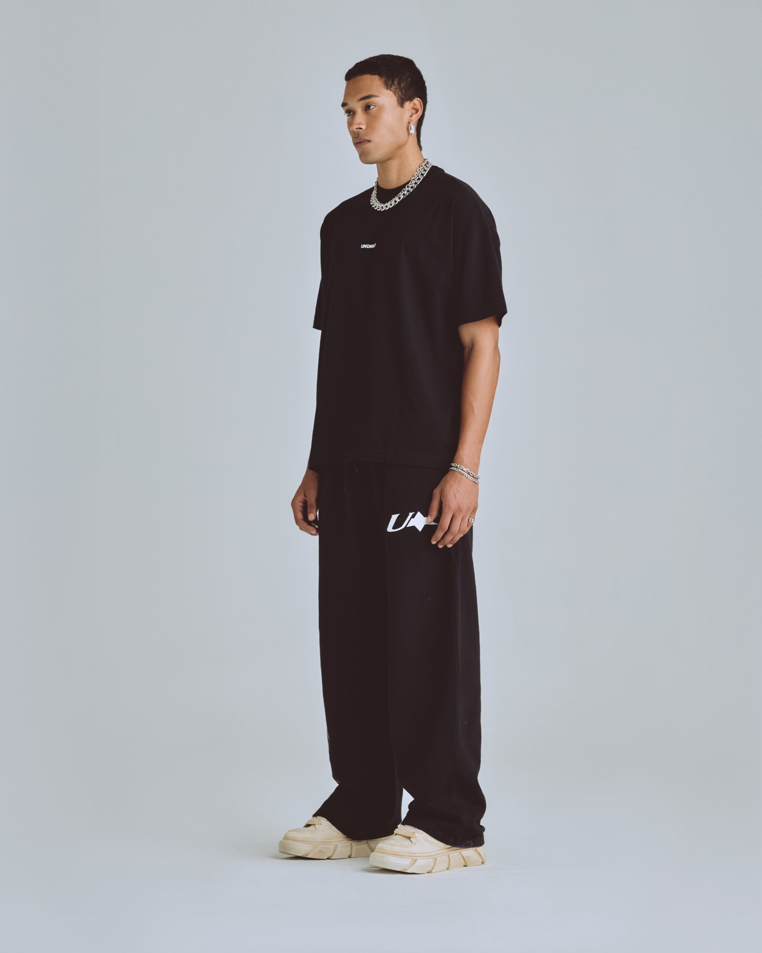 AGNUS DEI U STAR STRAIGHTPANTS BLACK
