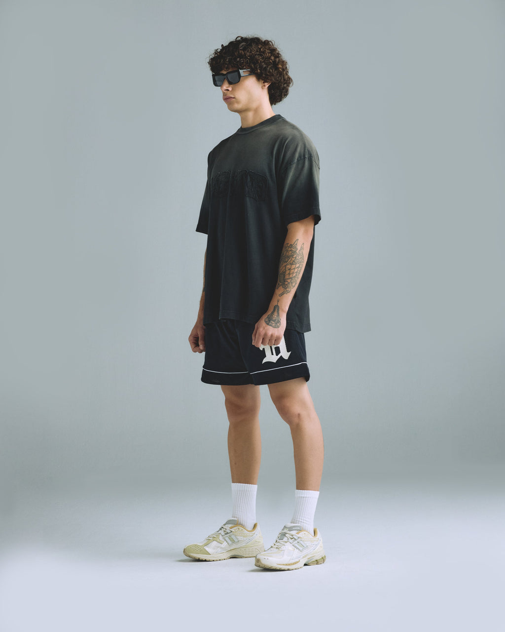 UNDERGOLD GRATIA PLENA GOLD TSHIRT FADED BLACK