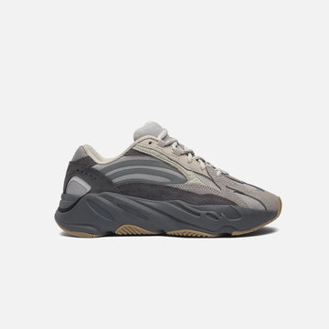 ADIDAS YEEZY BOOST 700 V2 TEPHRA