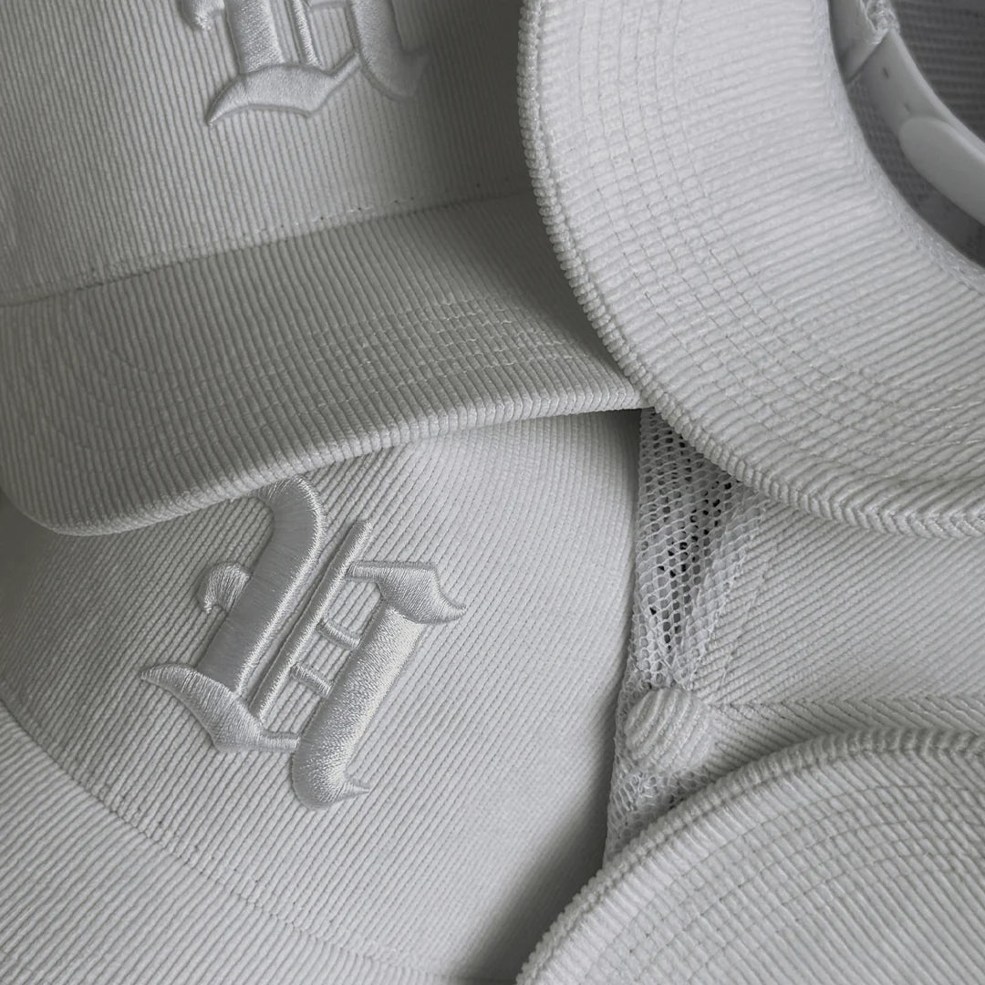 UNDERGOLD BASICS U CORDUROY TRUCKER CAP CREAM