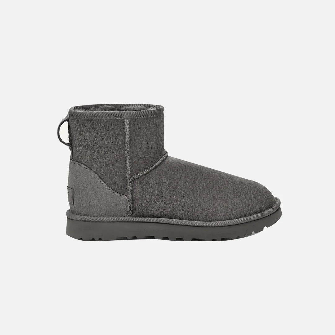 UGG CLASSIC MINI II BLACK