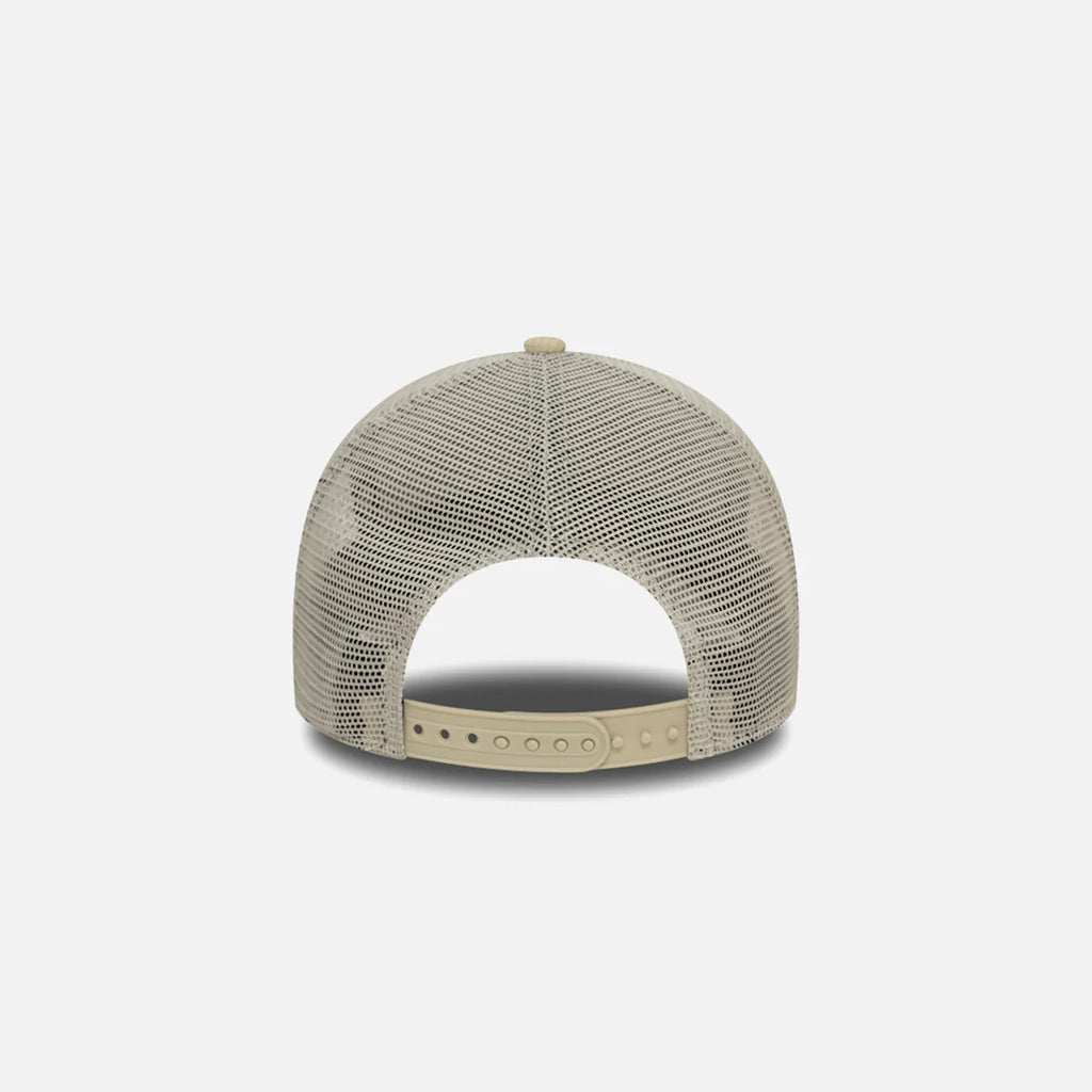 NEW ERA GRAPHIC CORD 9 FORTY AF TRUCKER AJUSTABLE BEIGE