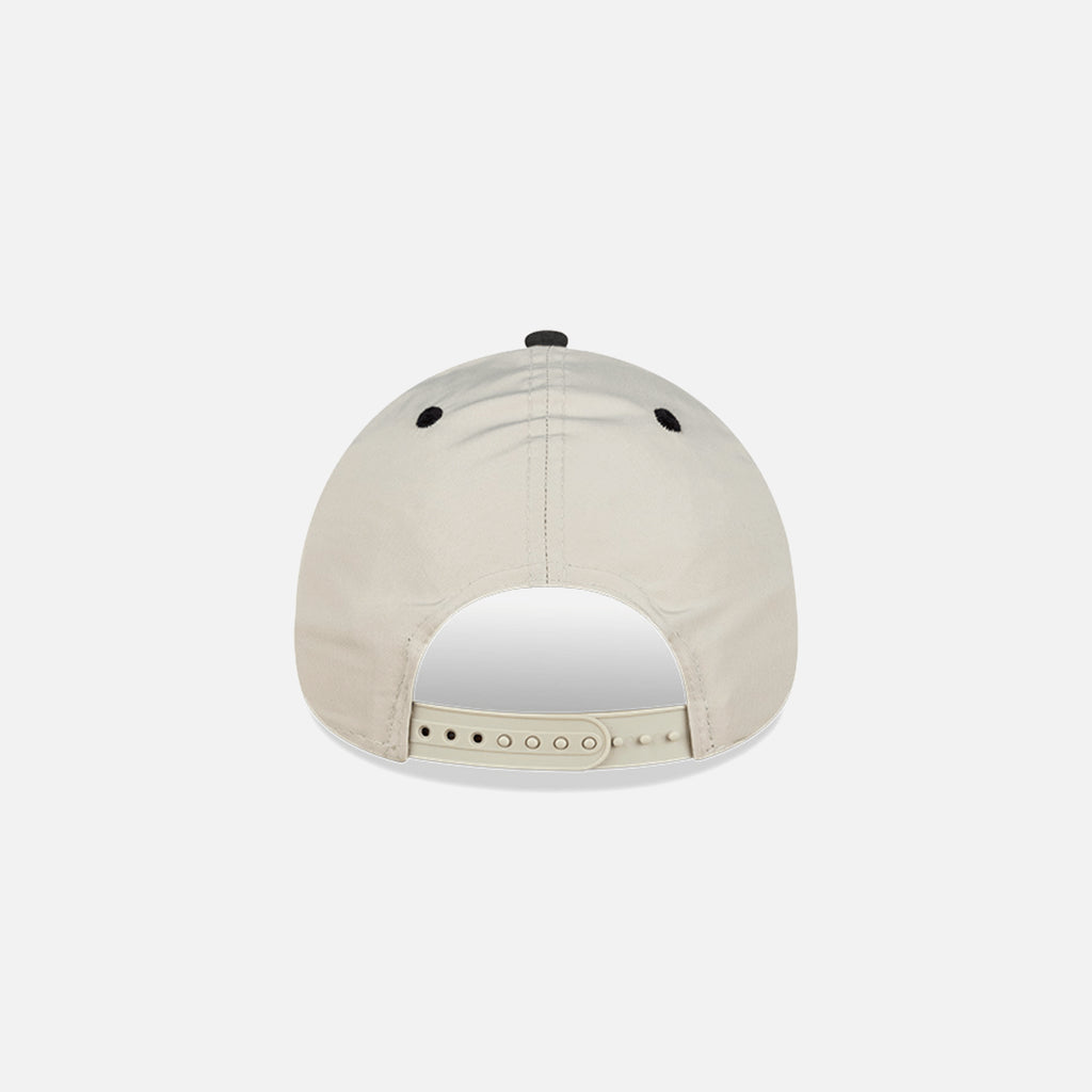 NEW ERA MCLAREN F1 TEAM RUBBER PACTH 9 FORTY BEIGE