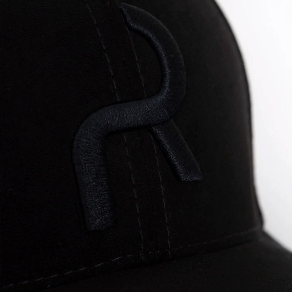 REMANENCE URANIUM CAP BLACK