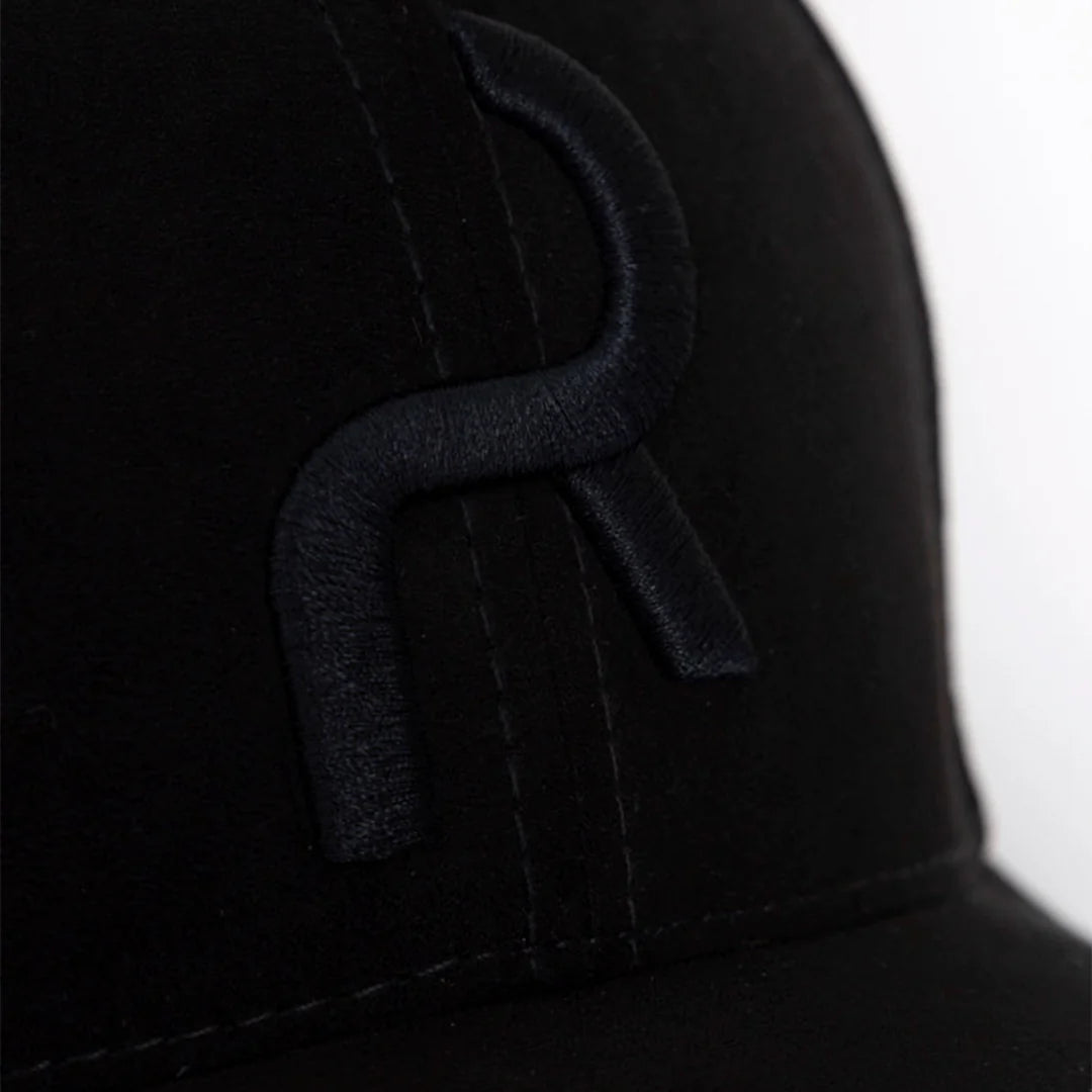REMANENCE URANIUM CAP BLACK