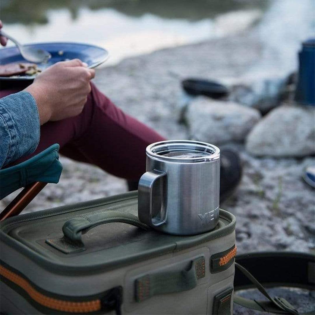 YETI TUMBLER 20oz