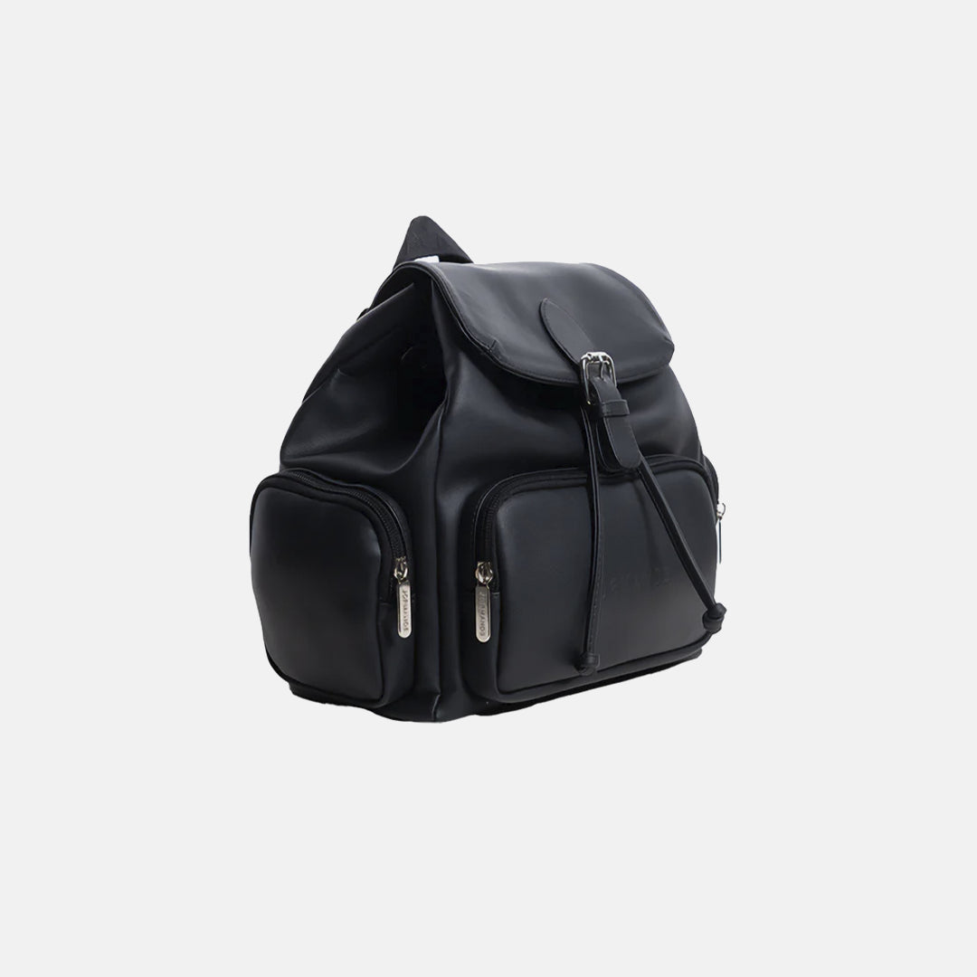 JORMANDS BLACK FLAP BACKPACK