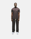 MONOIC - Camiseta Regular Fit Básica V4 - Café Chocolate