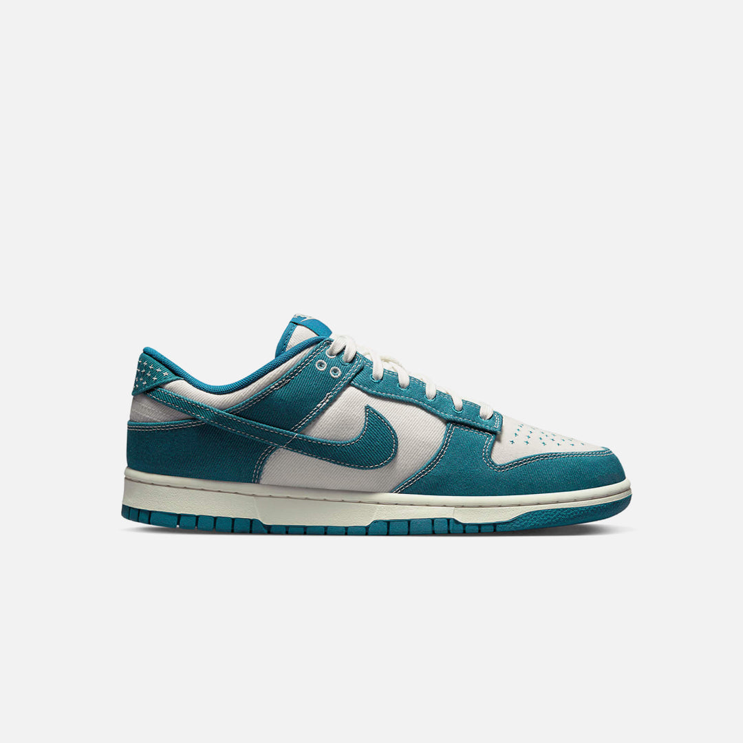 NIKE DUNK LOW SE SASHIKO INDUSTRIAL BLUE