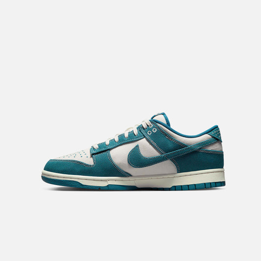 NIKE DUNK LOW SE SASHIKO INDUSTRIAL BLUE