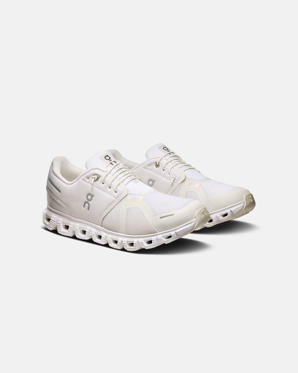 ON CLOUD 6 – WHITE