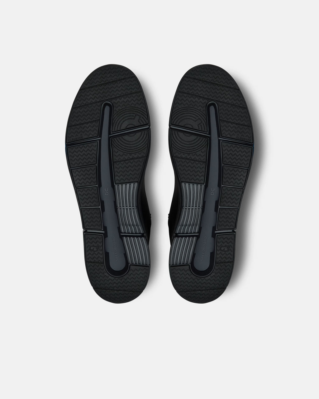 ON THE ROGER ADVANTAGE – BLACK