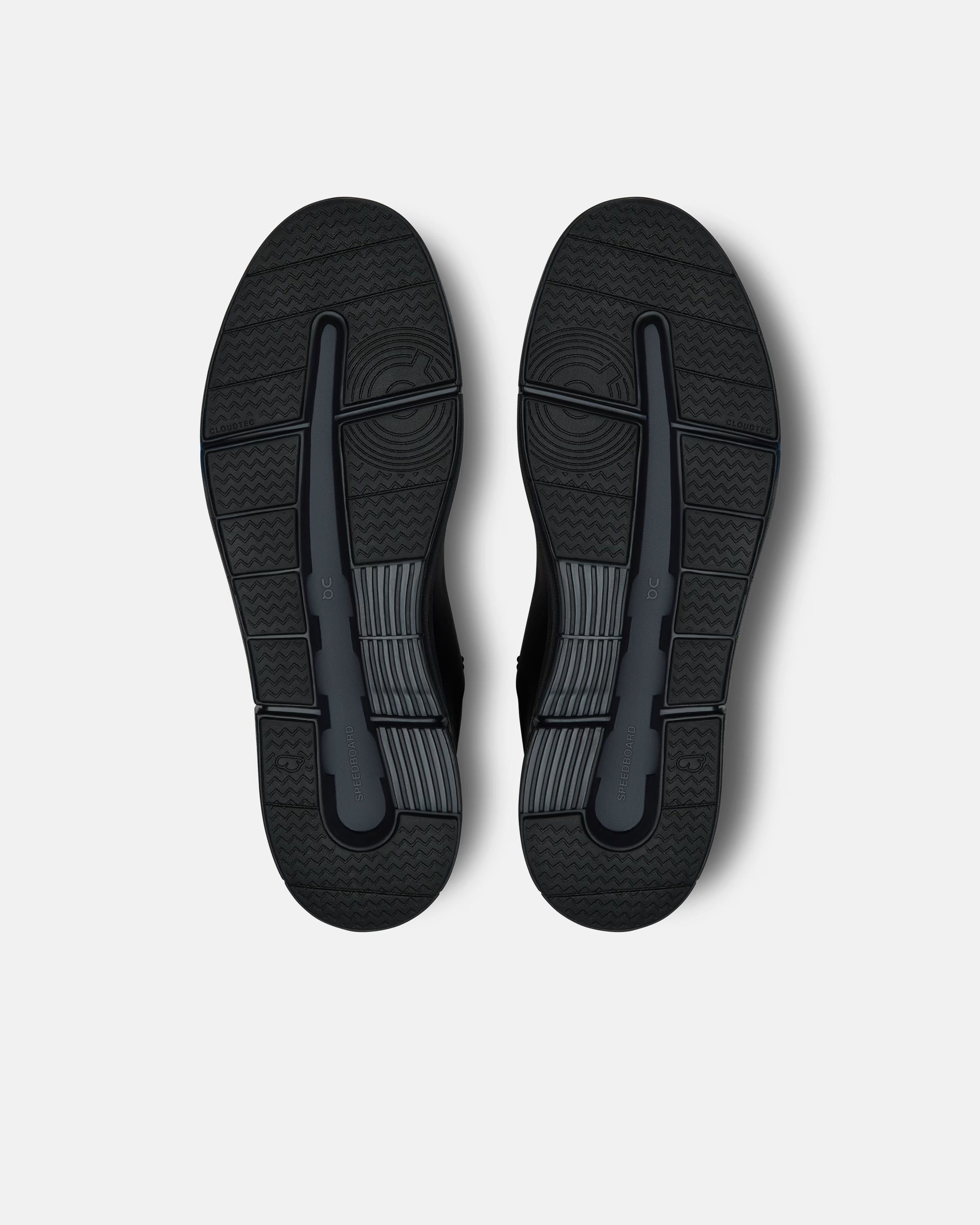 ON THE ROGER ADVANTAGE – BLACK