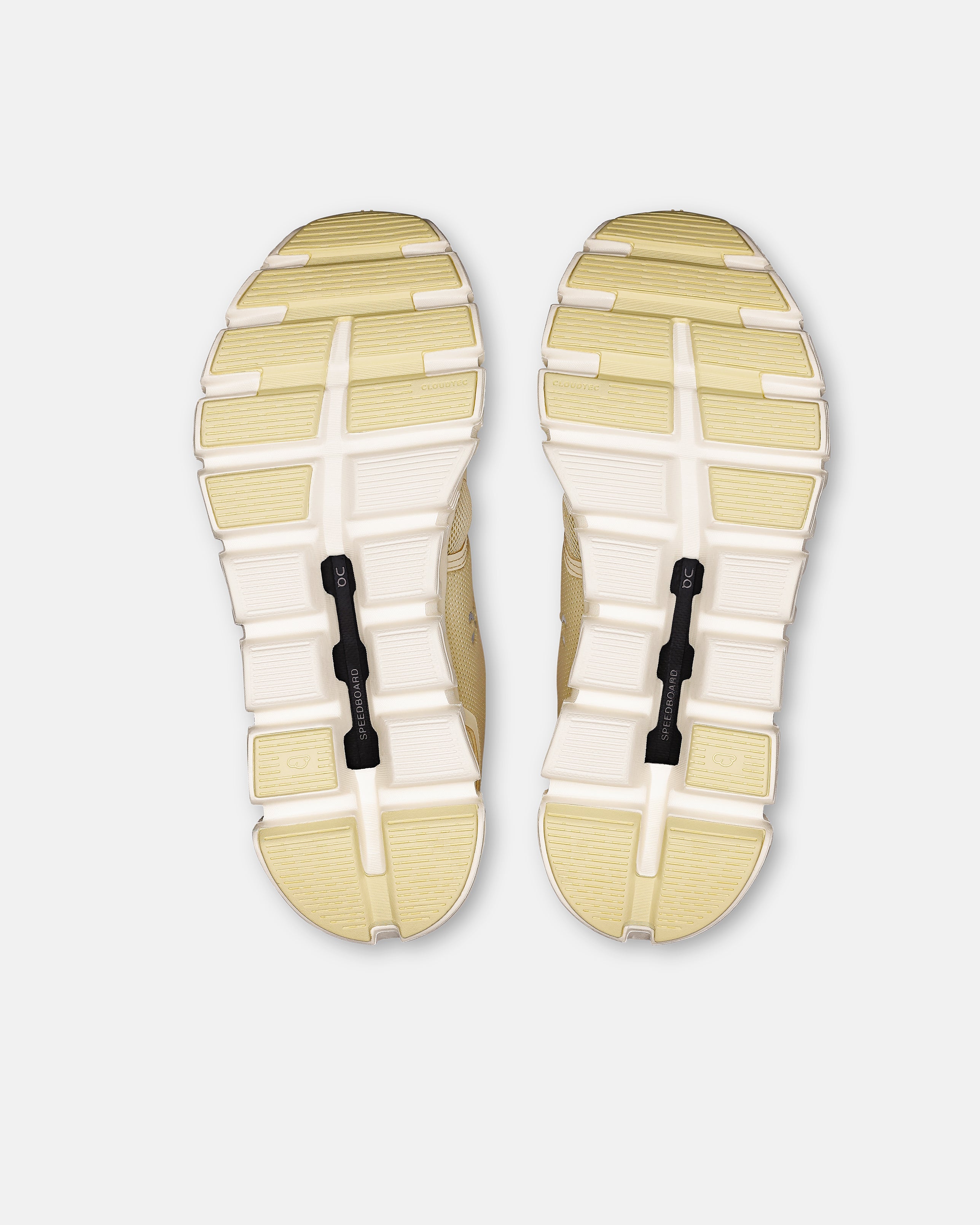 ON CLOUD 6 – W CASTOR/INVORY