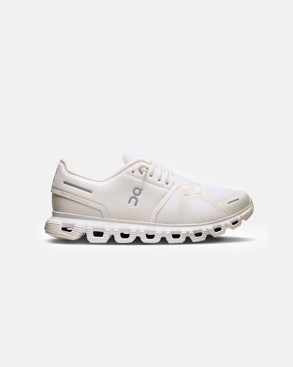 ON CLOUD 6 – W WHITE