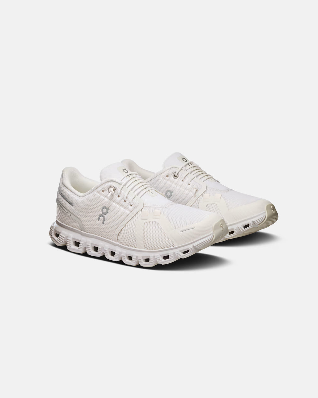 ON CLOUD 6 – W WHITE