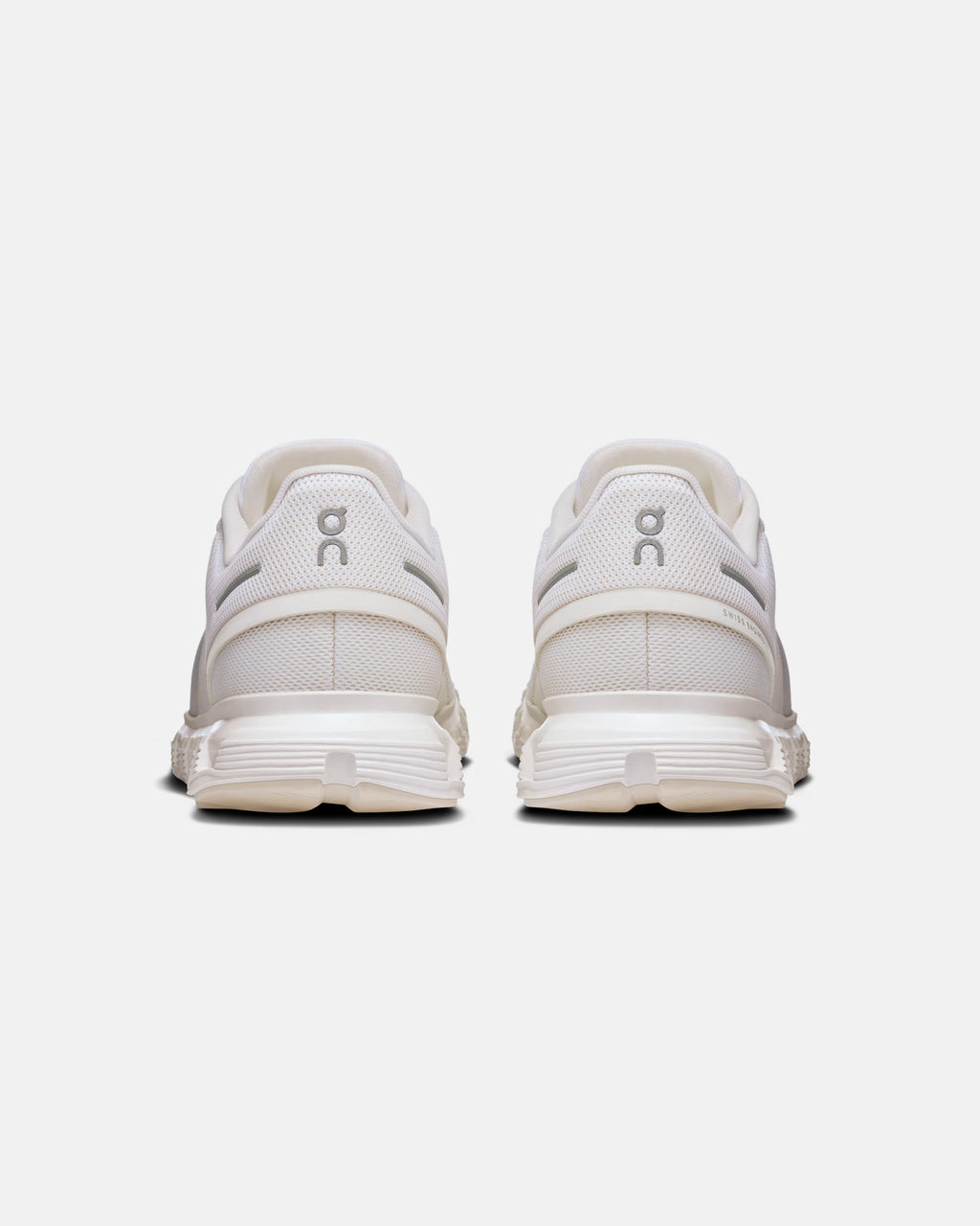 ON CLOUD 6 – W WHITE