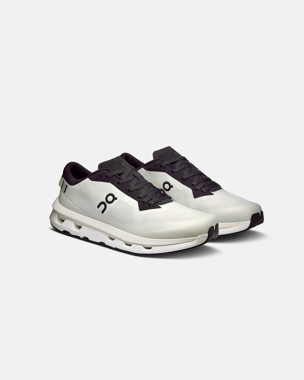 ON CLOUDZONE – WHITE/BLACK