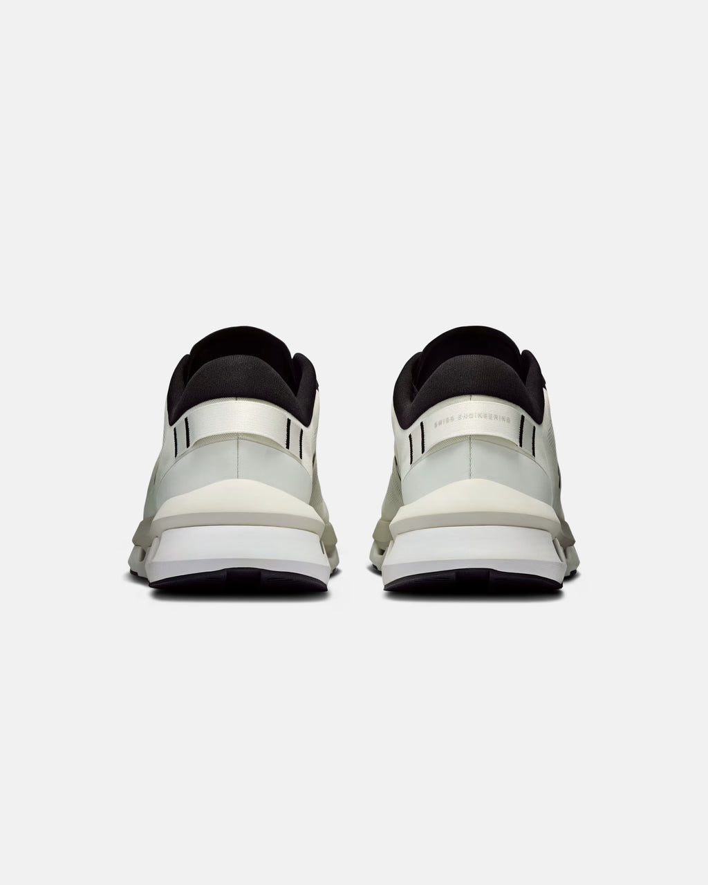 ON CLOUDZONE – WHITE/BLACK