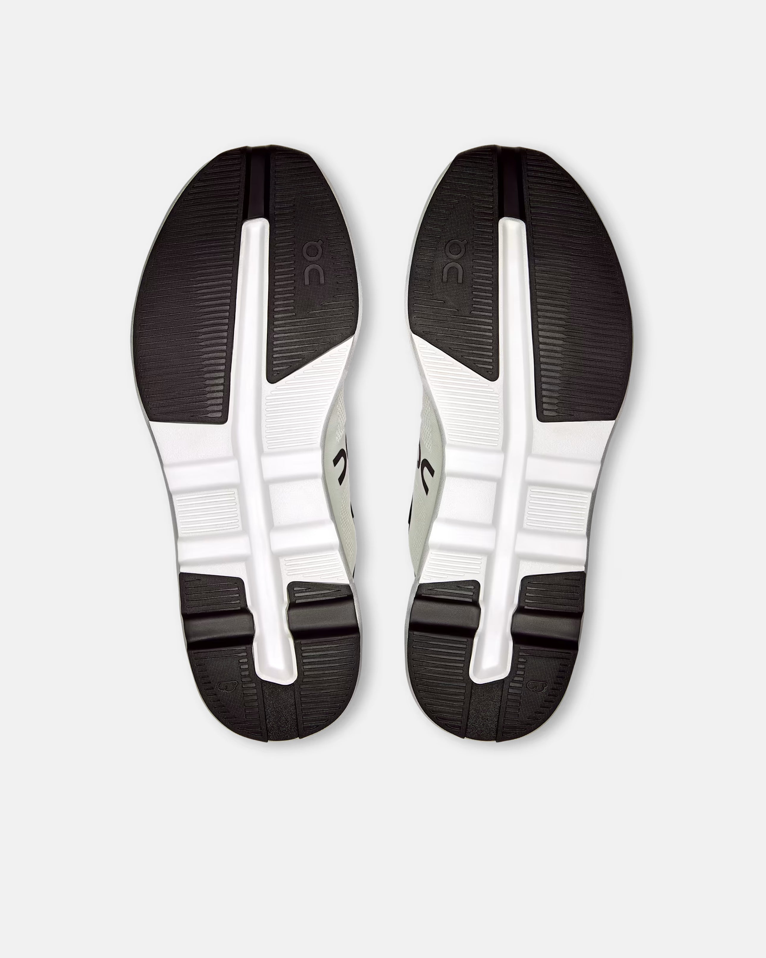 ON CLOUDZONE – WHITE/BLACK