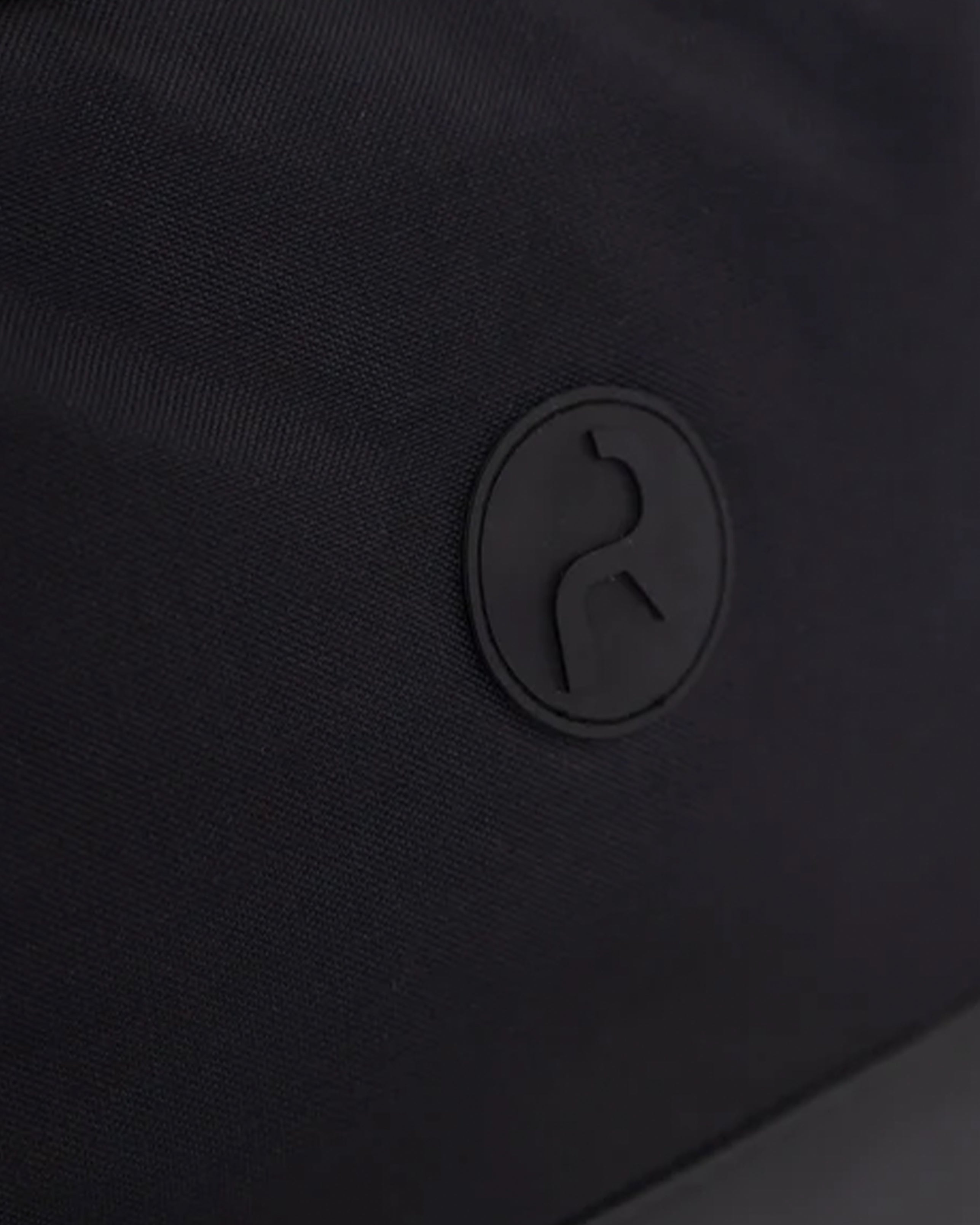 REMANENCE DUFFLE BAG EDGE (NEGRO)