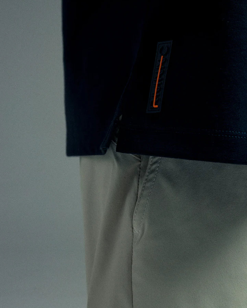 REMANENCE RELAX FIT CLING T‑SHIRT – AZUL NOCHE